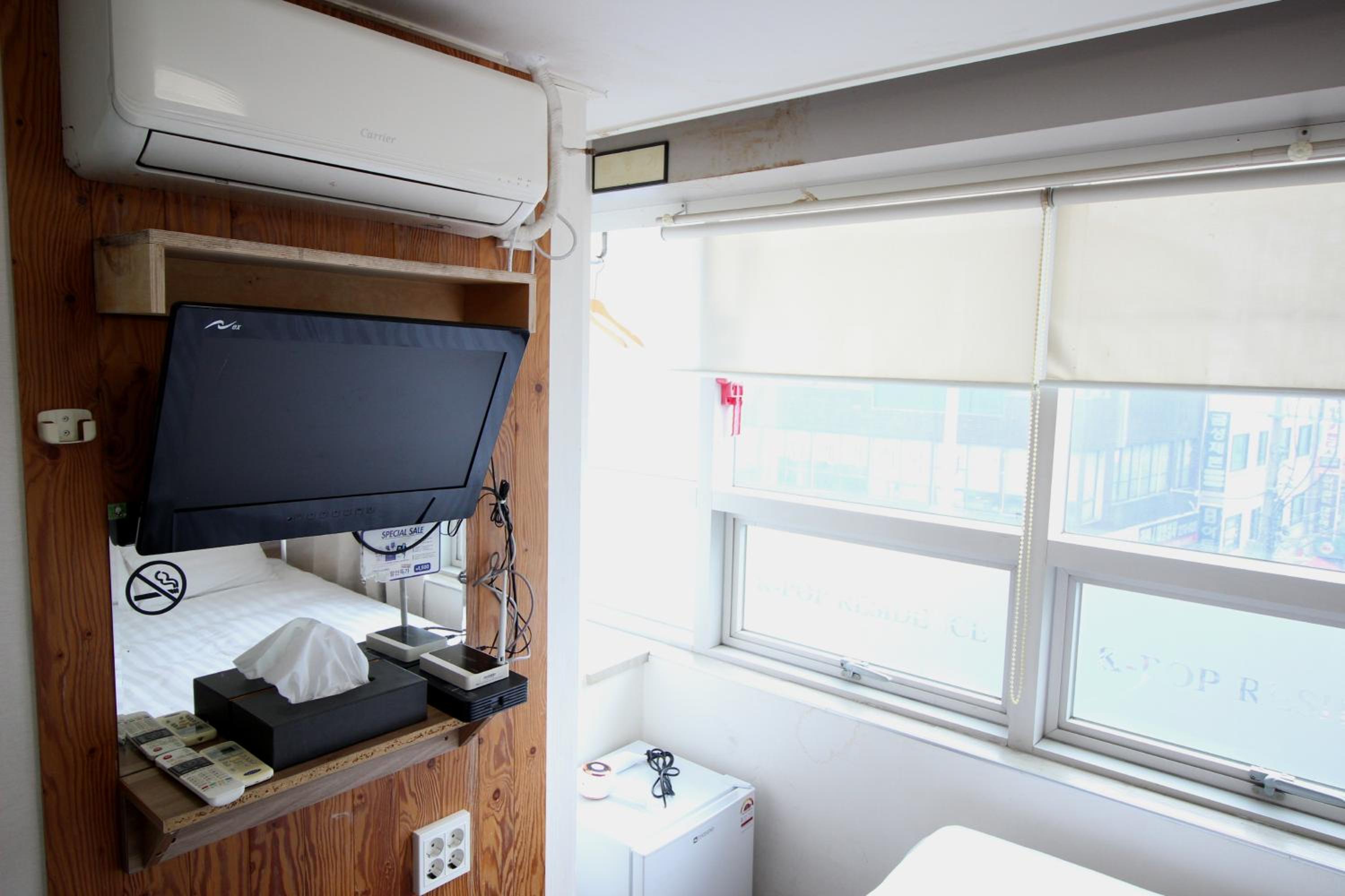 Standard Double Room - Photo 3