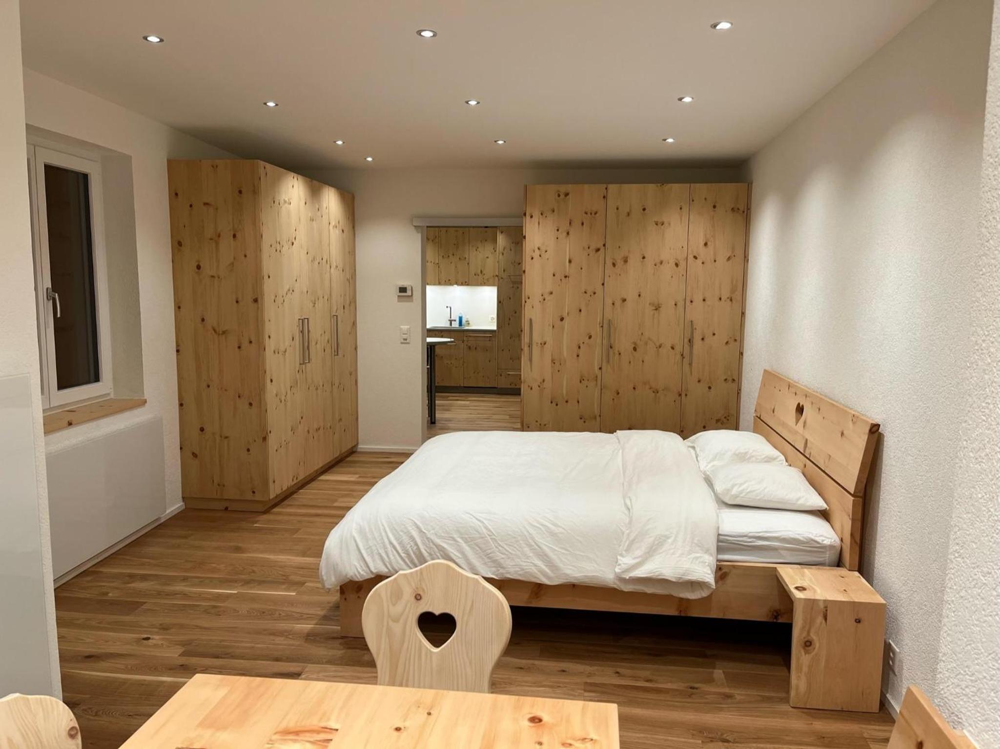 Apartment with Shower - Photo 1