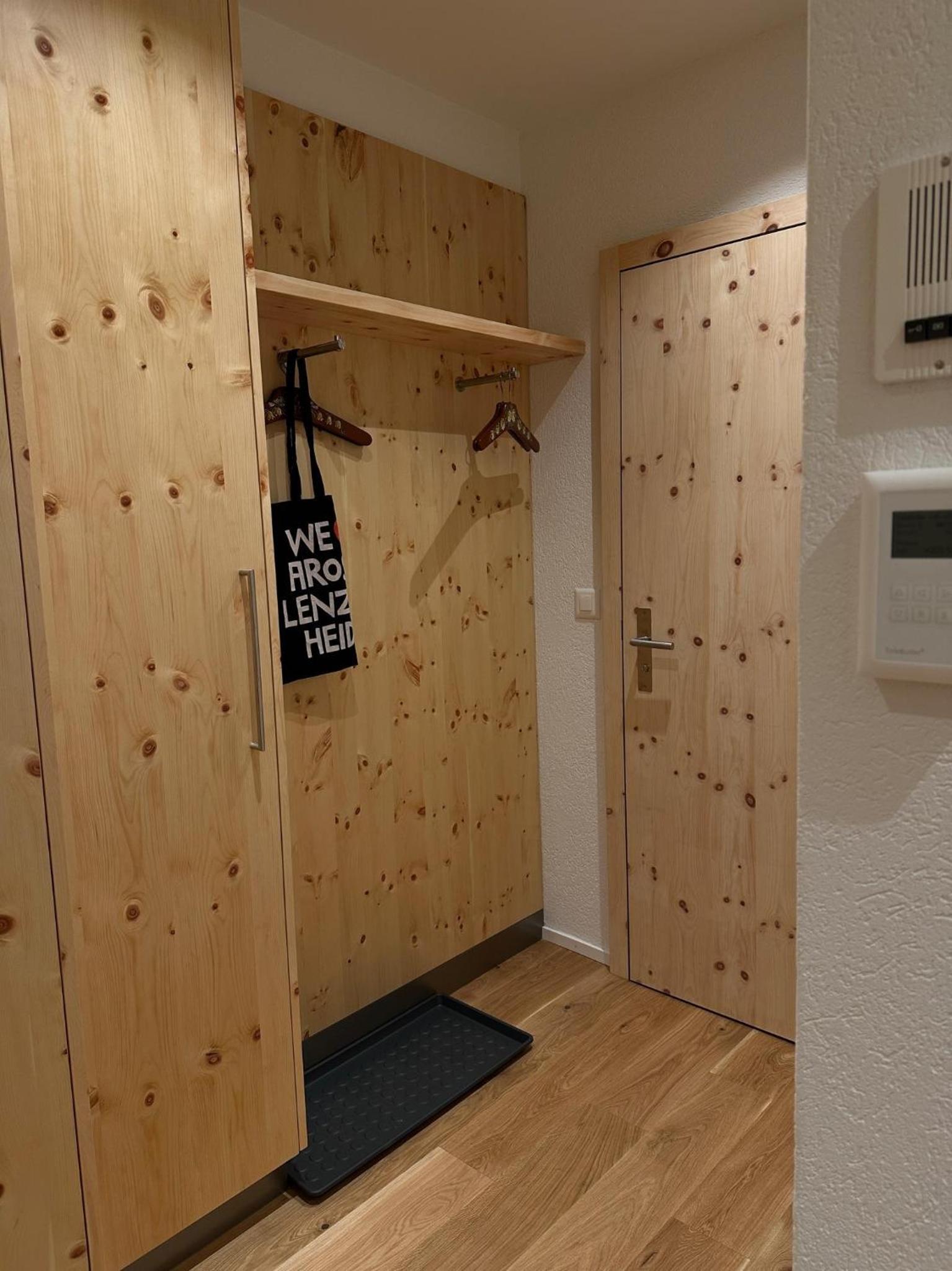 Apartment with Shower - Photo 9