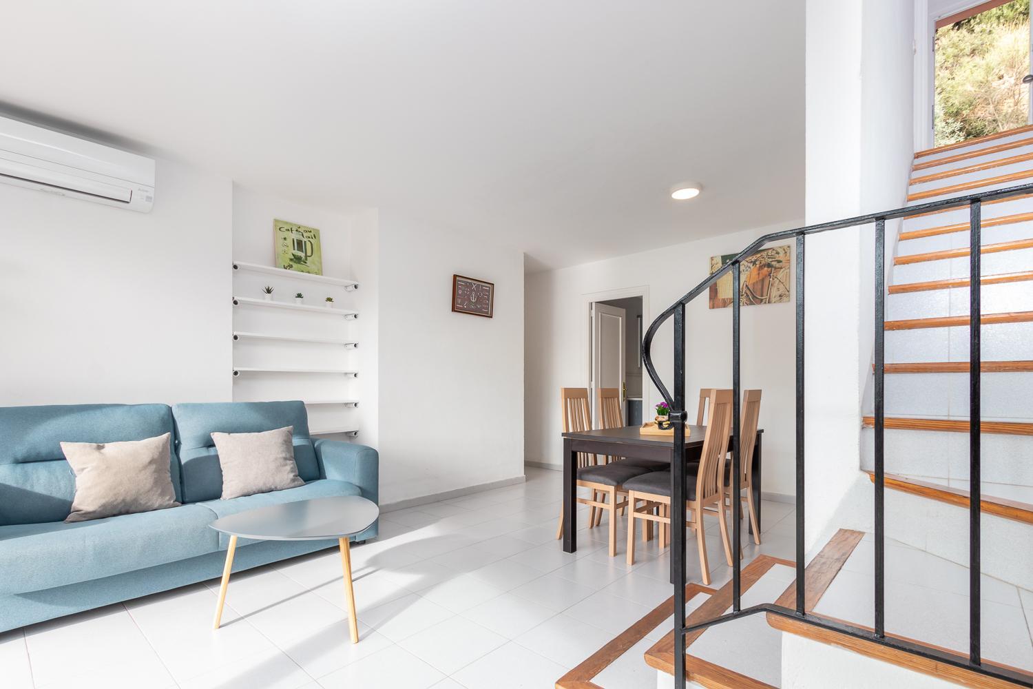 Apartment photo 2