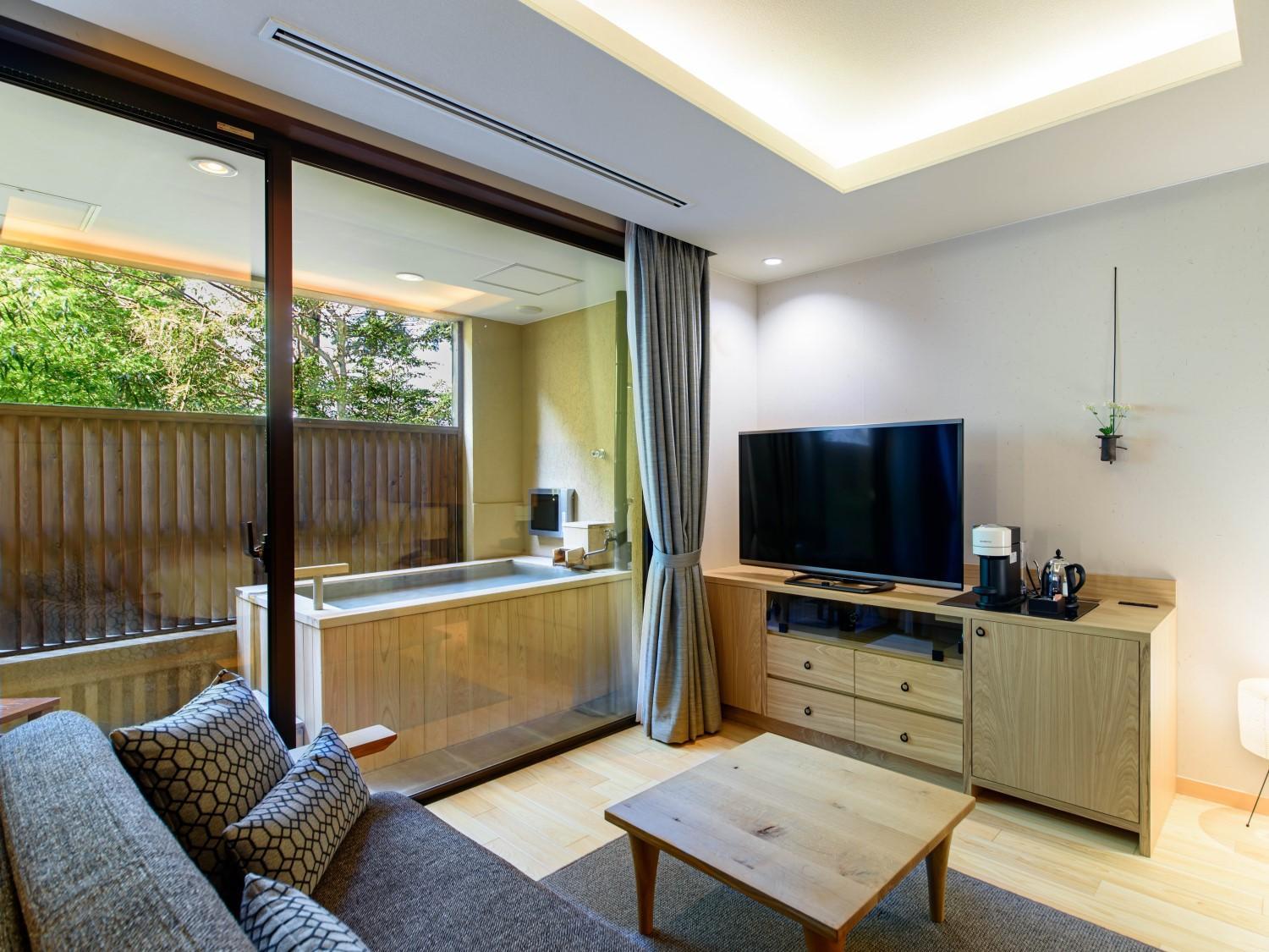 Stylish Suite Twin photo 3