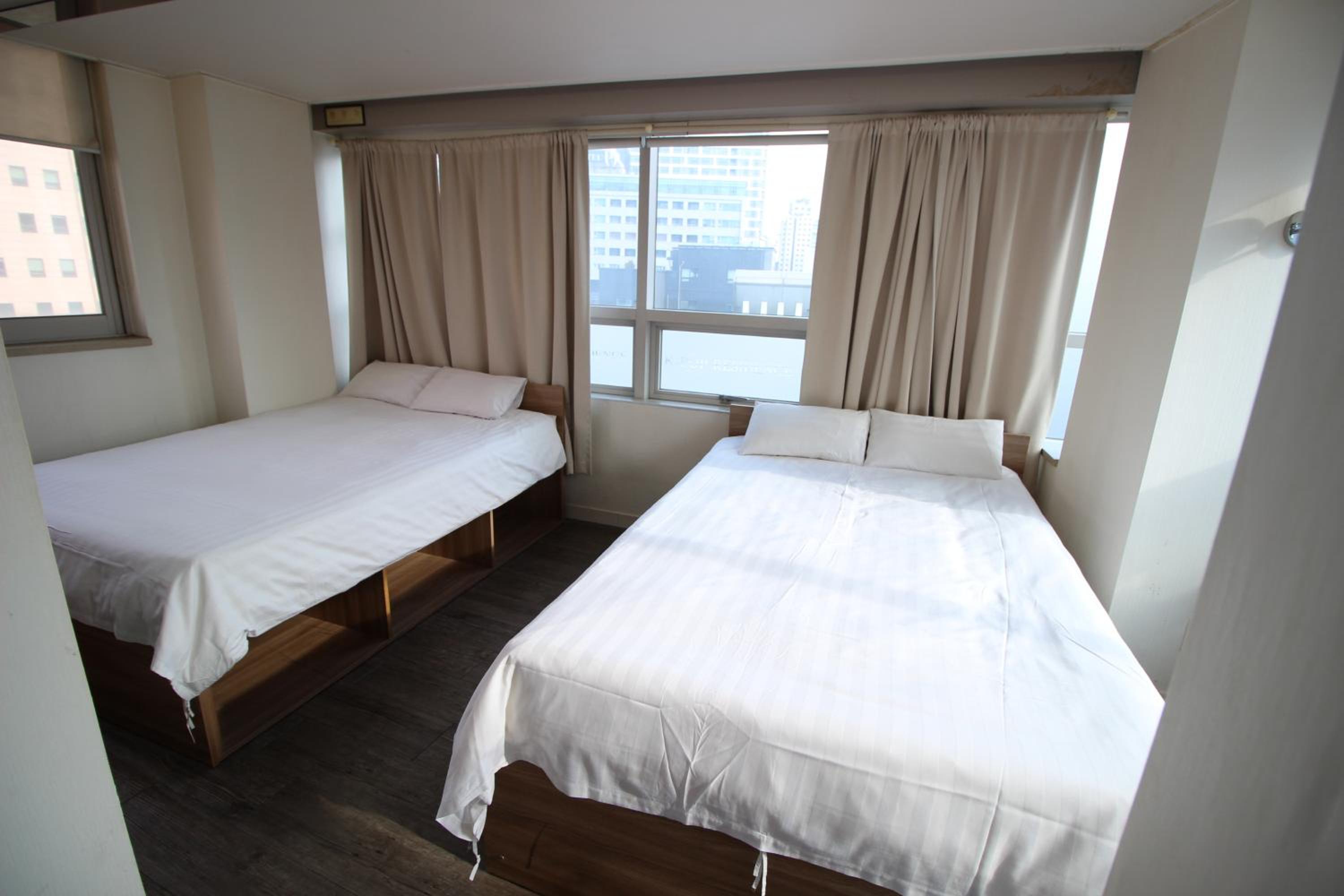 Standard Quadruple Room - Photo 3