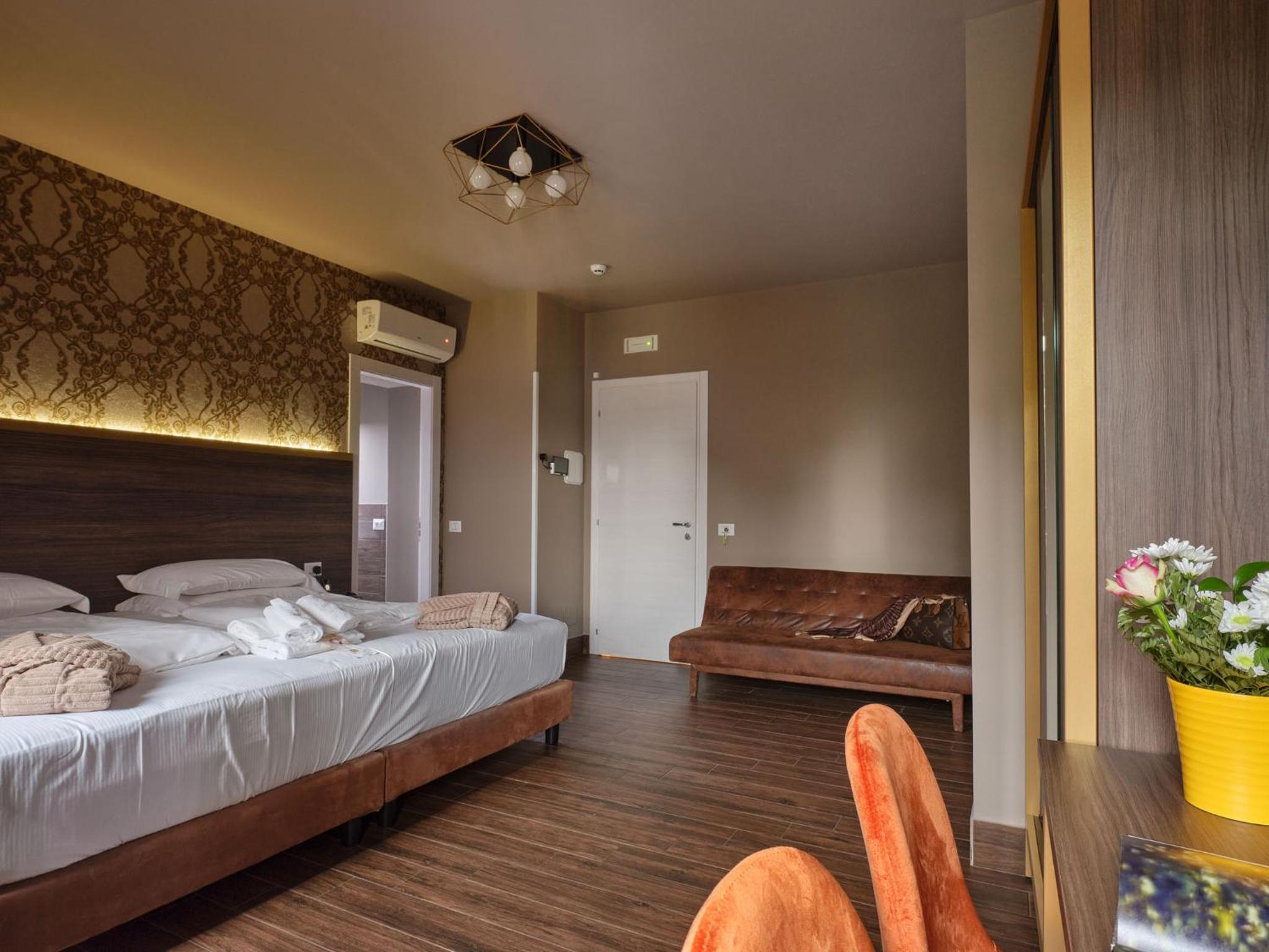 Triple Room - Photo 28