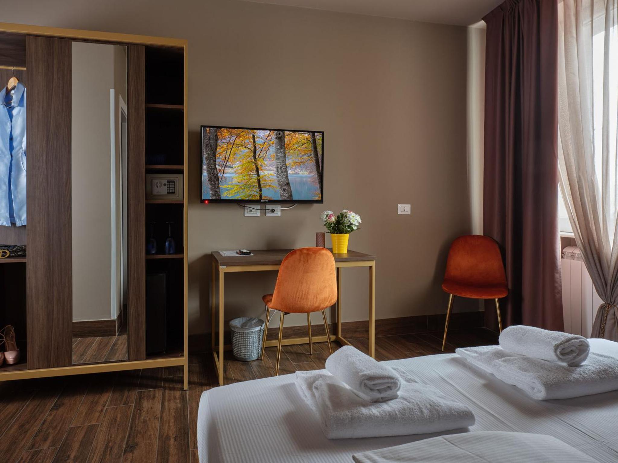 Superior Double Room - Photo 8