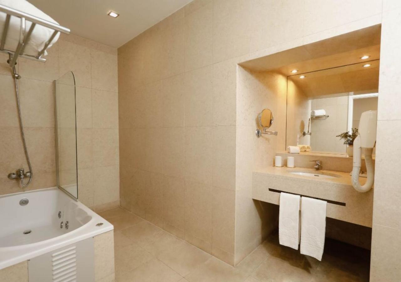 Superior Double Room - Photo 2