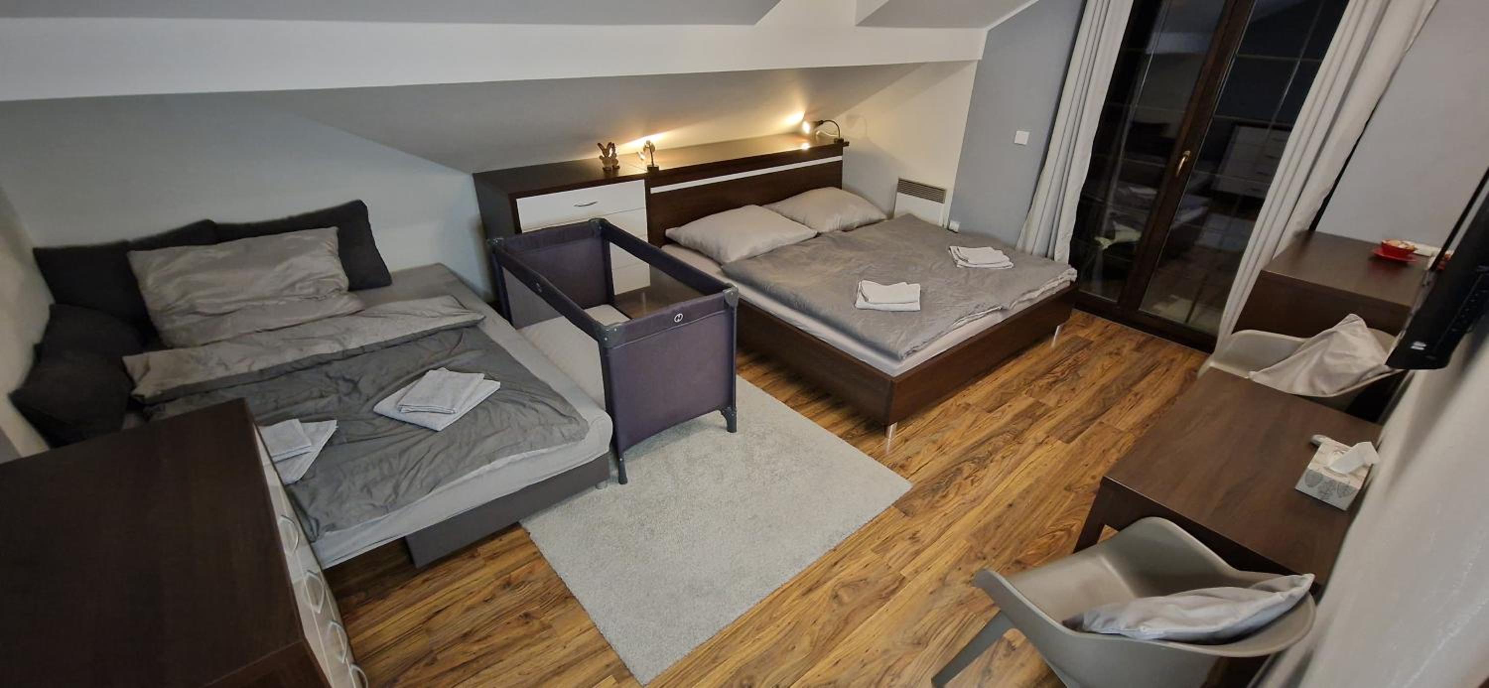 Deluxe Apartment photo 3
