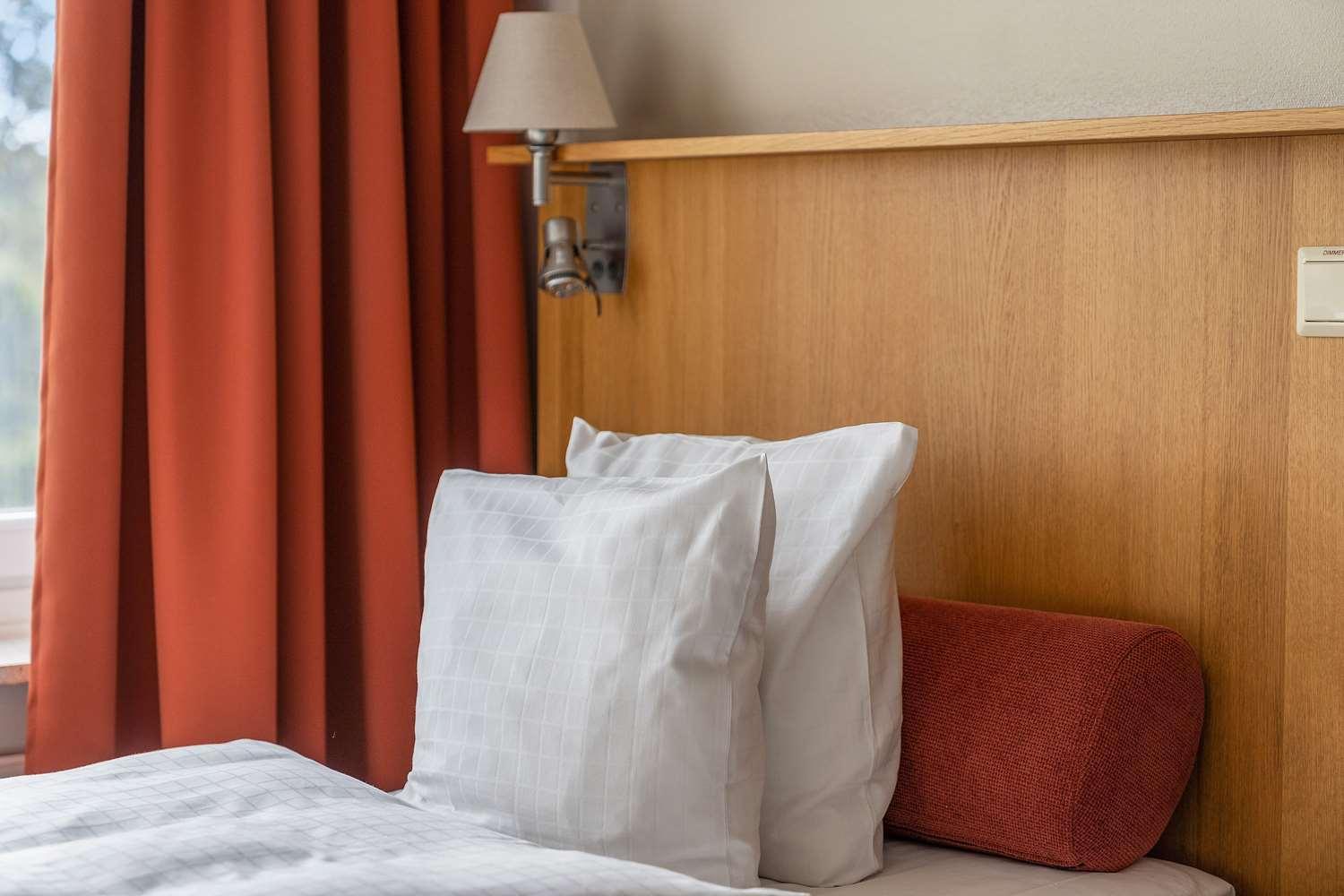 Twin Room - Photo 14