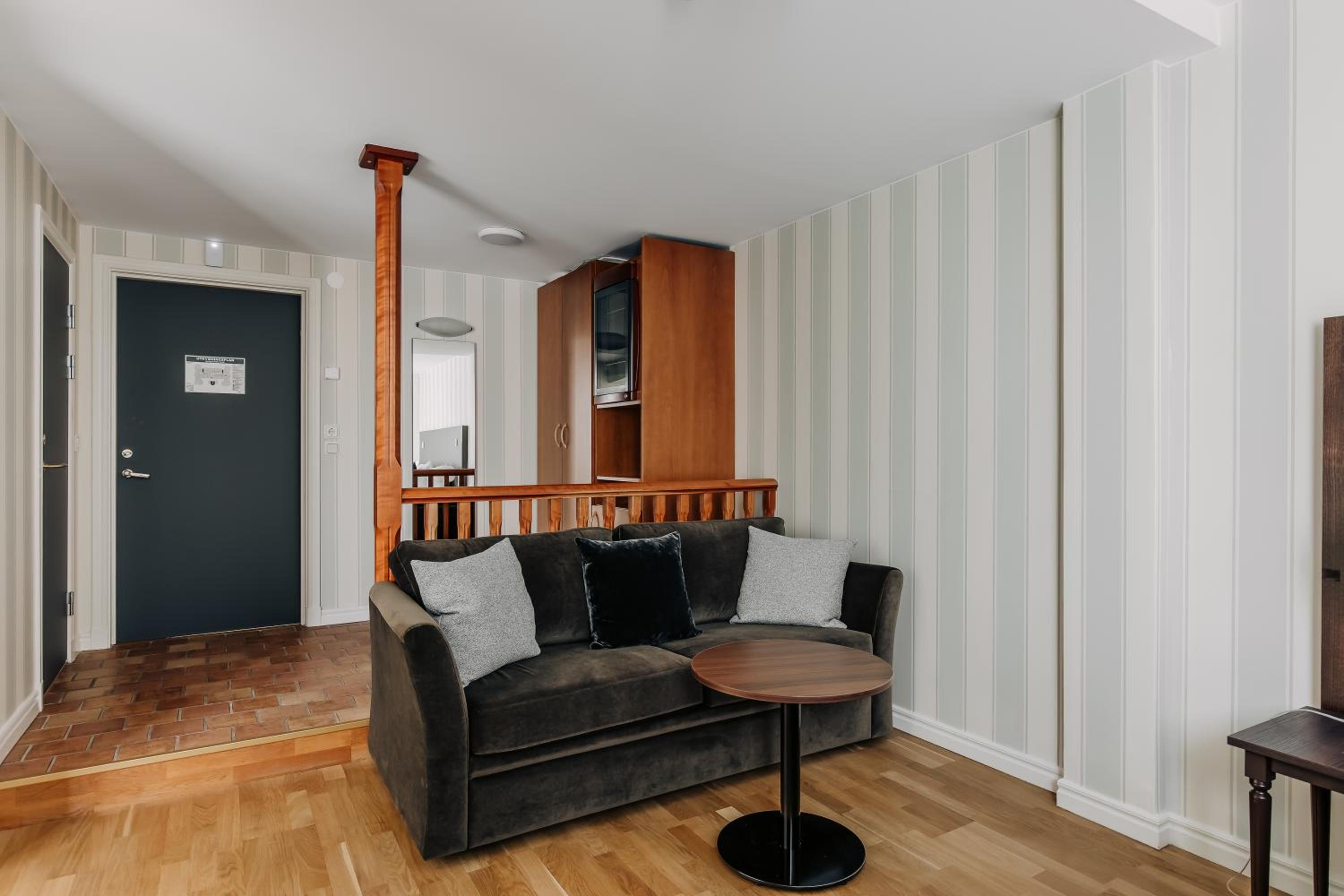 Standard Quadruple Room - Photo 4