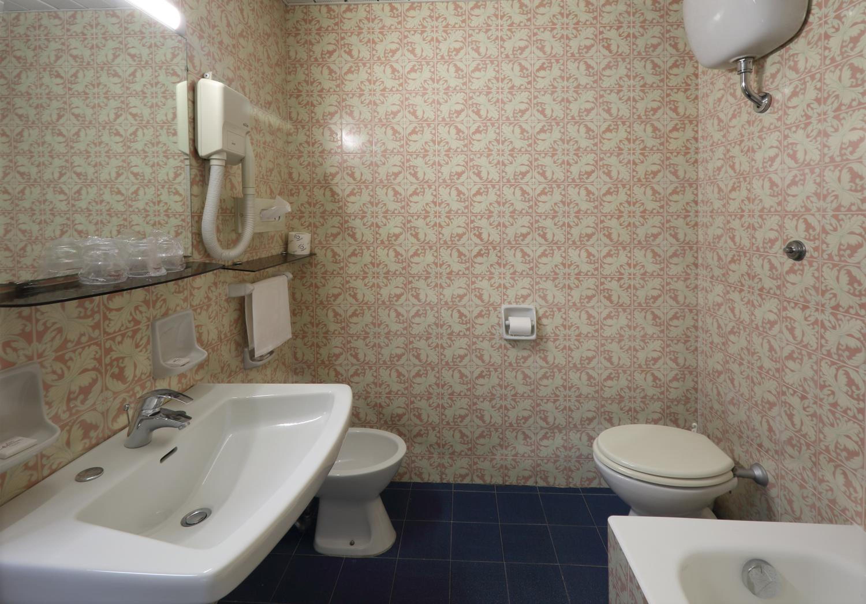 Triple Room with Sea View - Photo 28