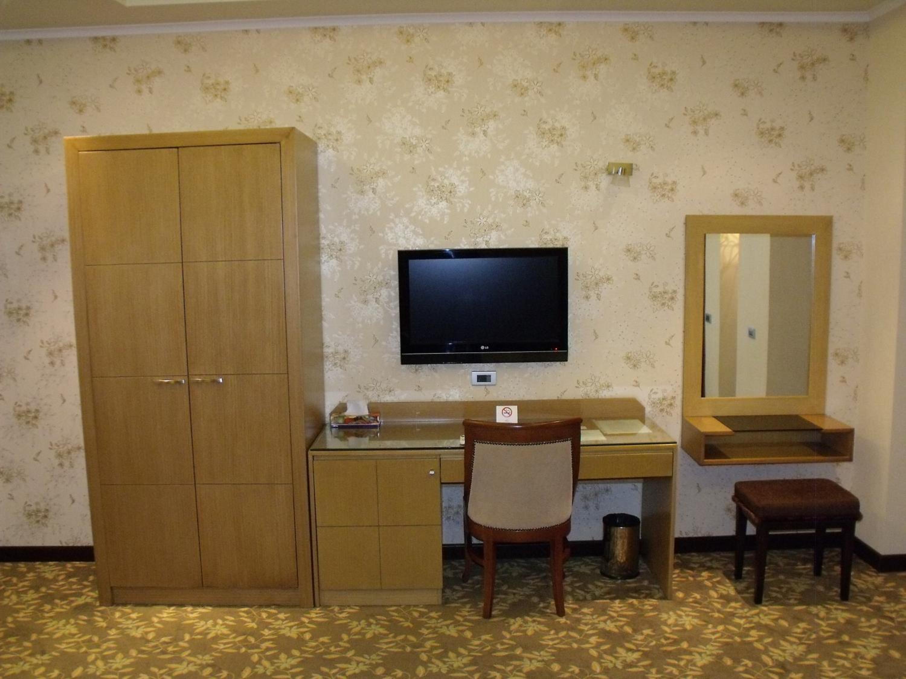 Standard Double or Twin Room photo 3