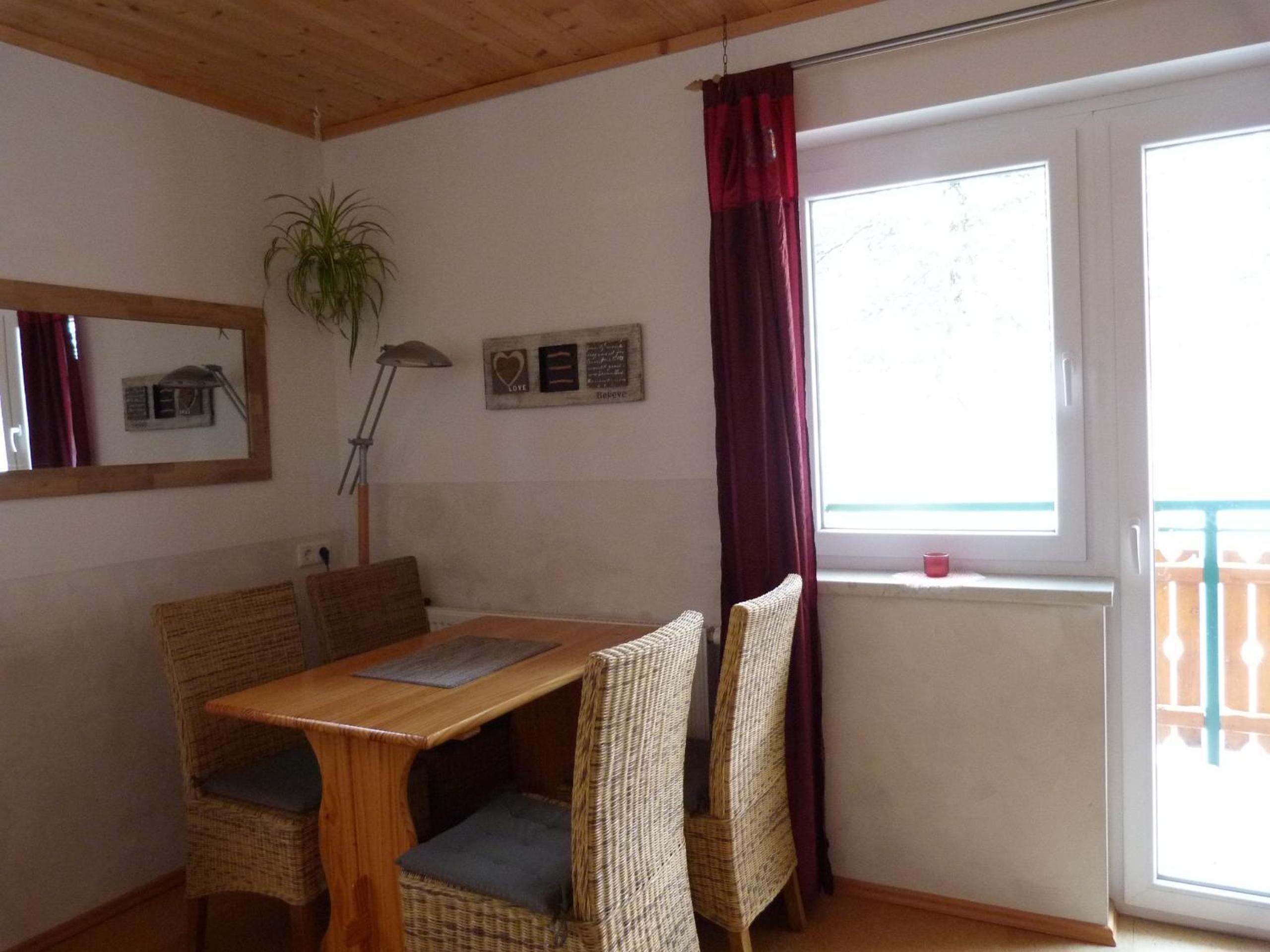 Small One-Bedroom Apartment with Balcony photo 2