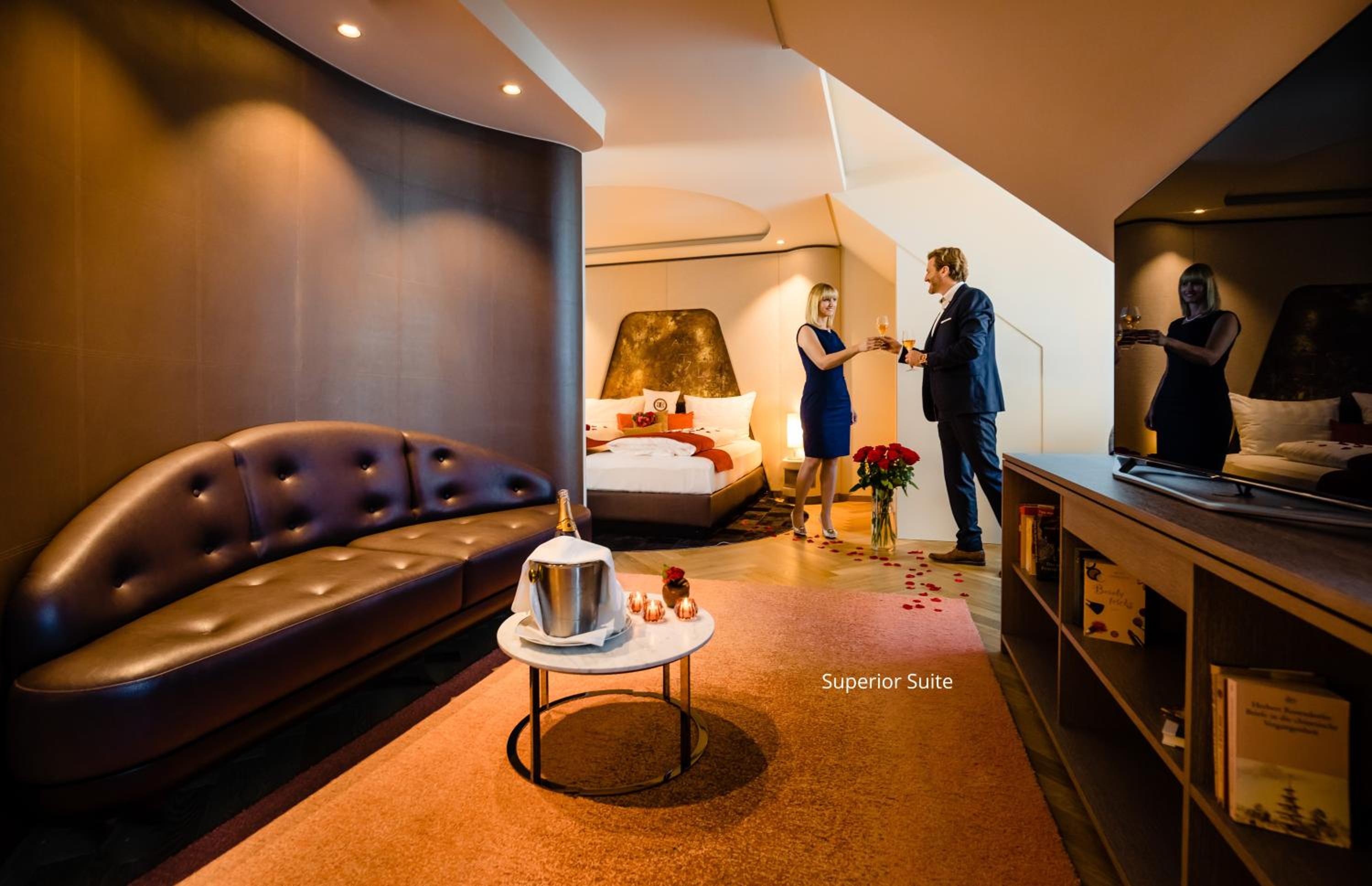 Suite - Photo 5