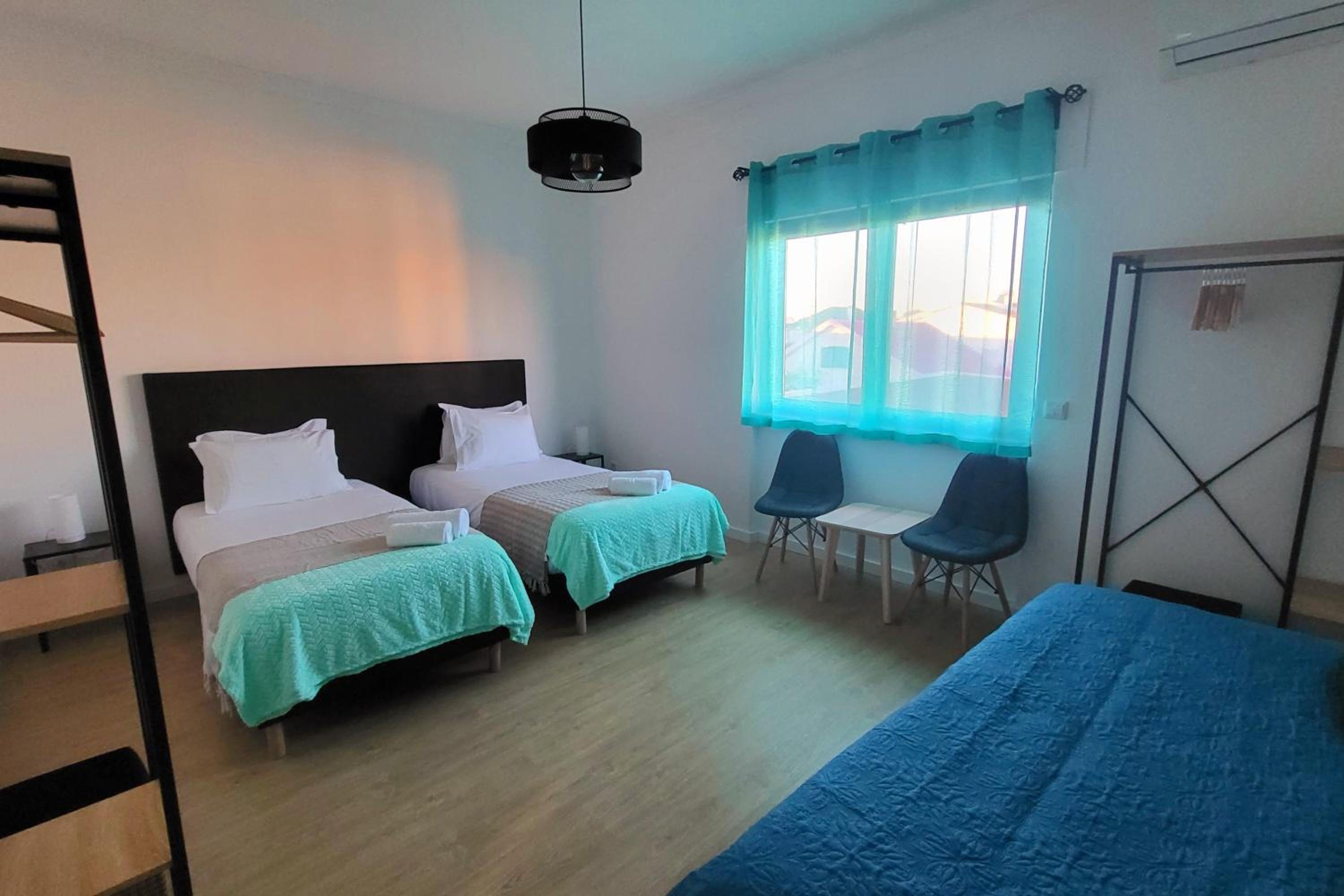 Deluxe Family Suite photo 3