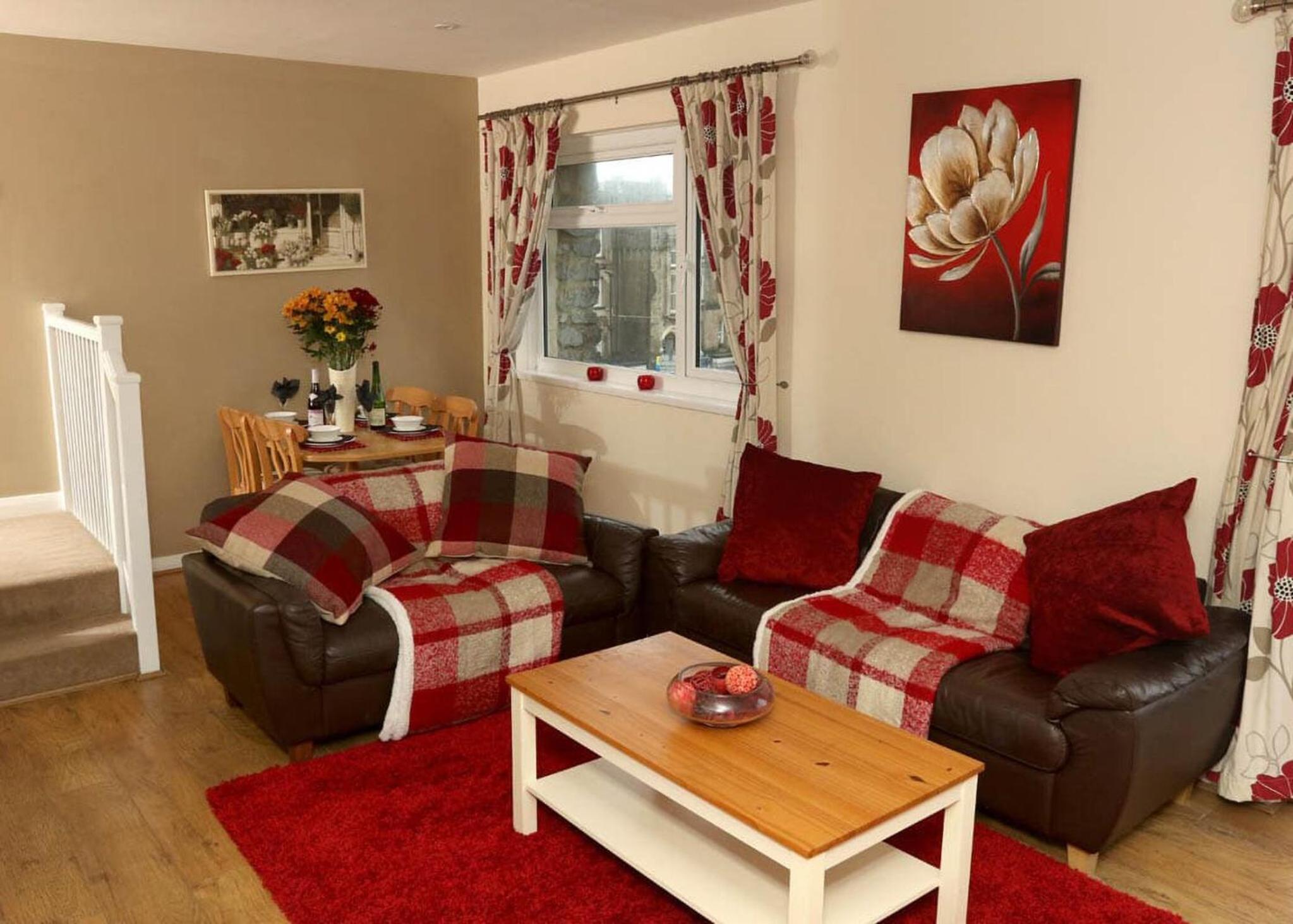 Four-Bedroom Apartment 2 photo 3