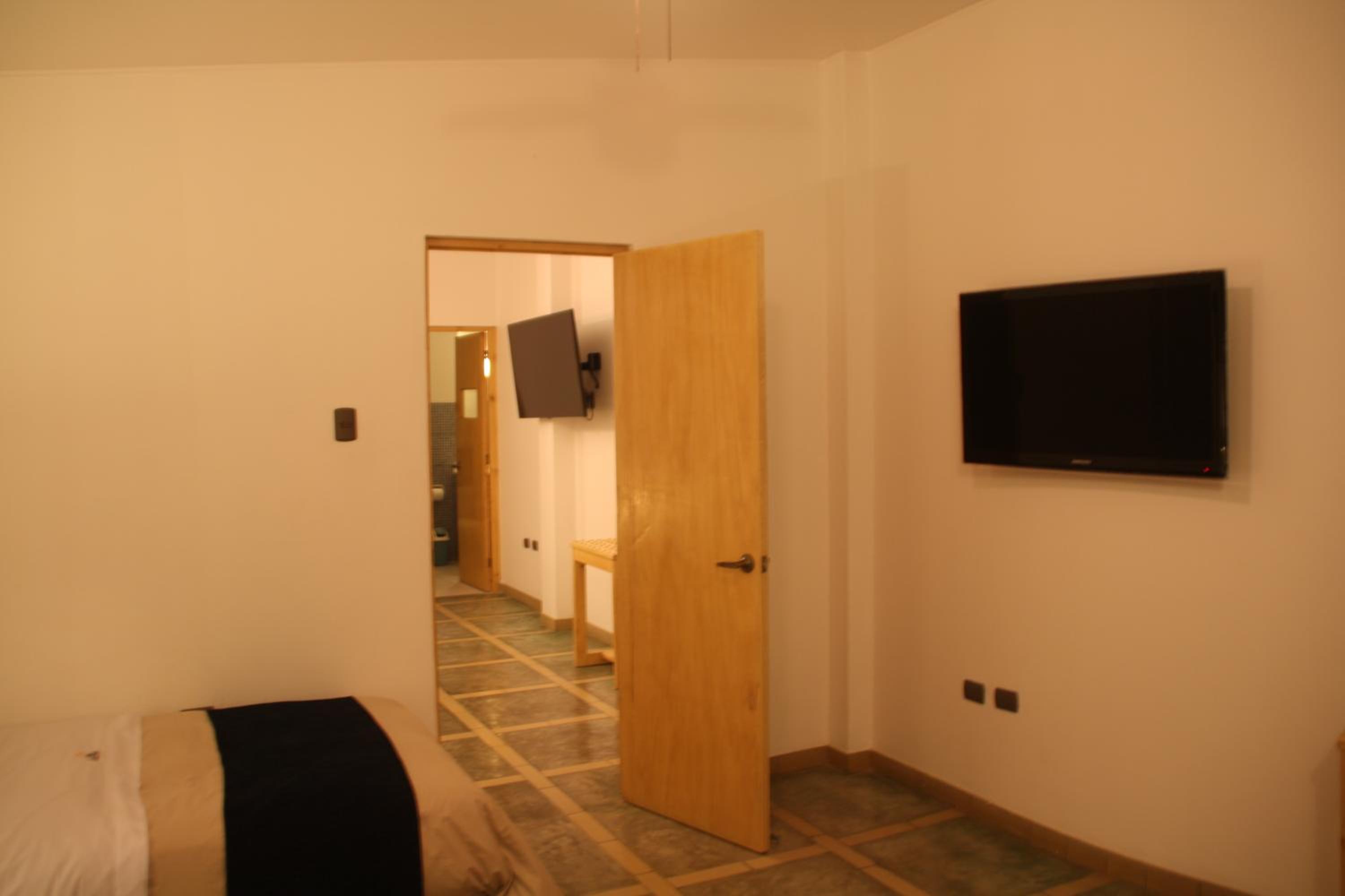 Family Room photo 3