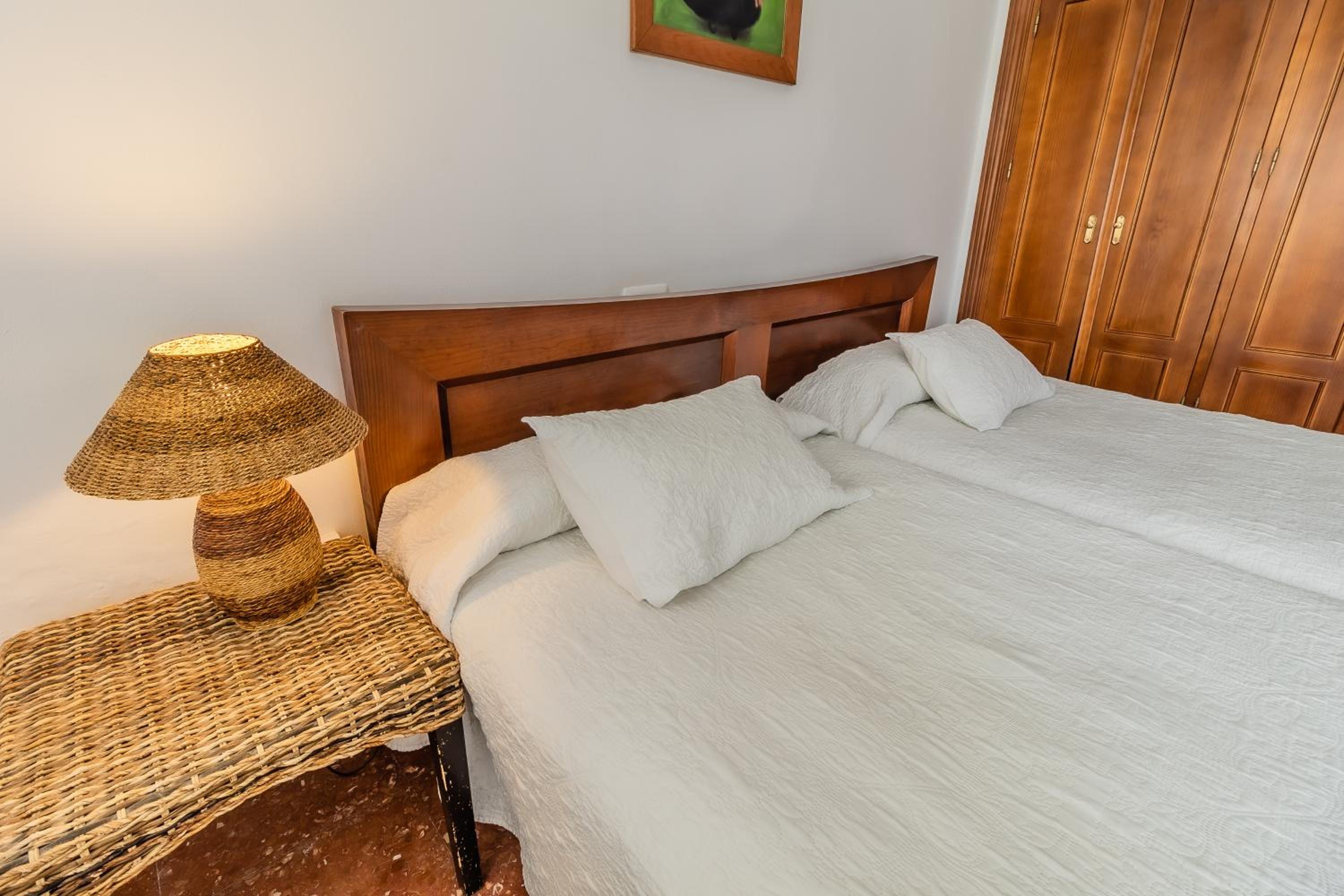 Superior Twin Room - Photo 3