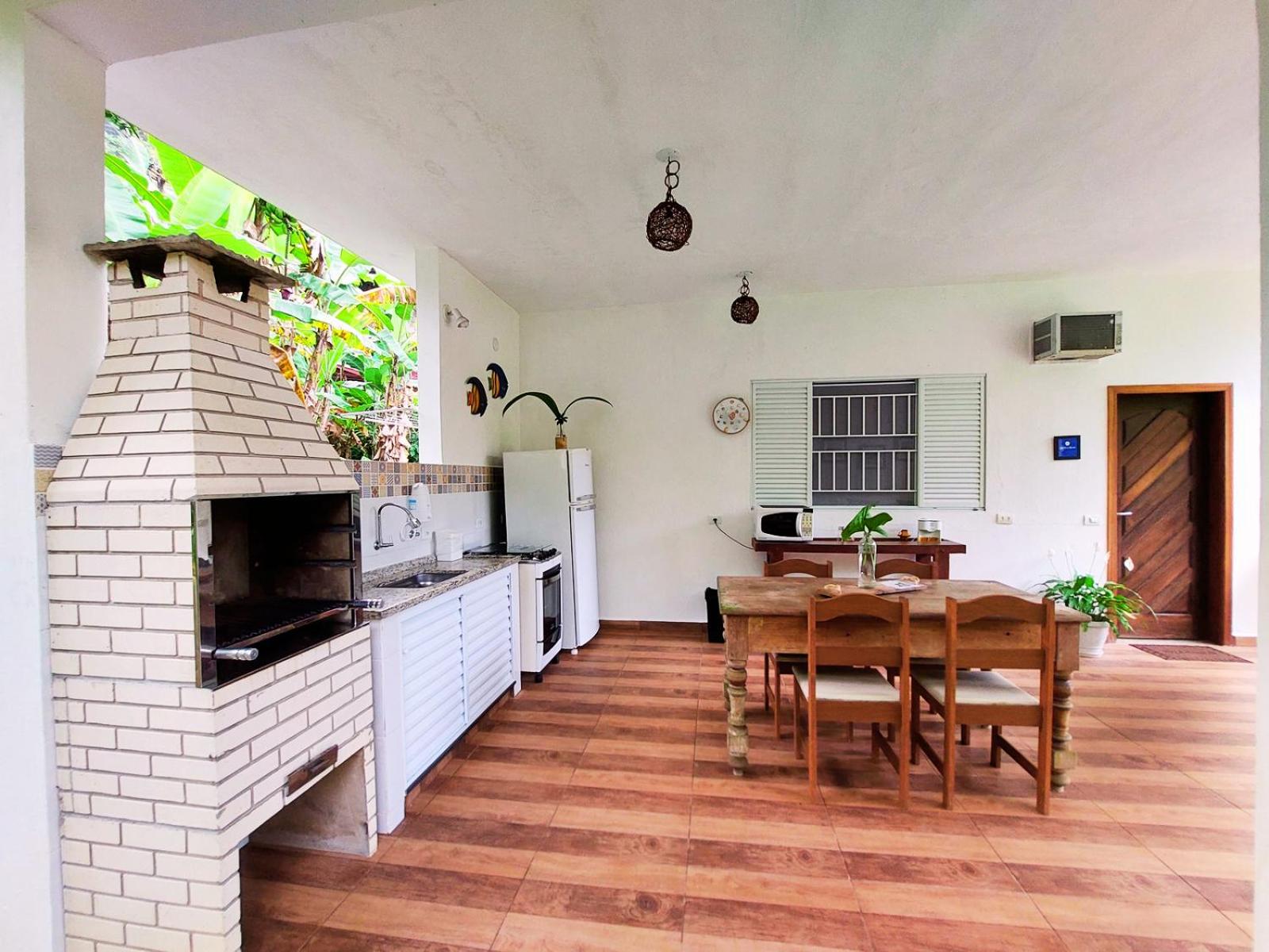 Suite with Balcony - Photo 24
