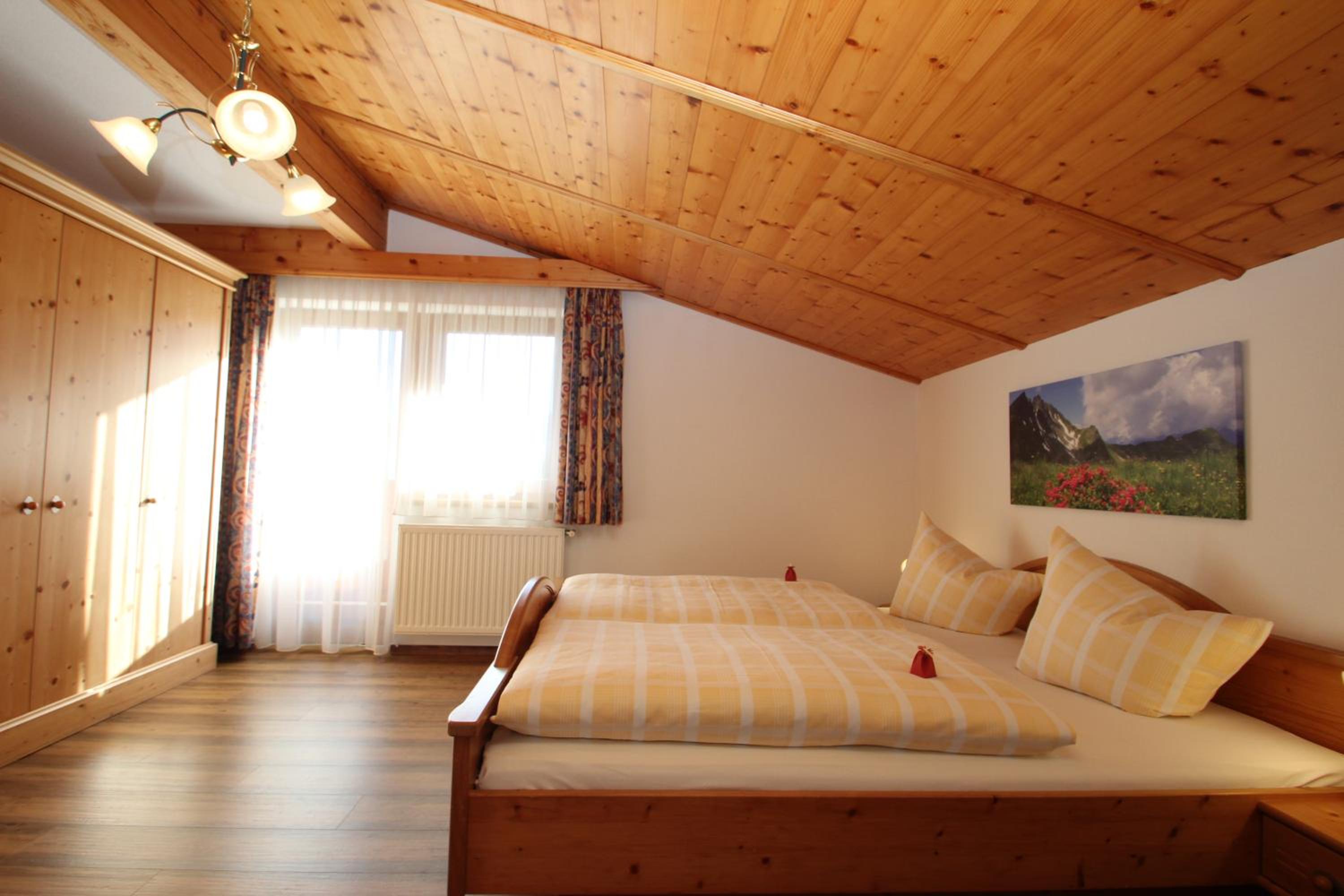 One-Bedroom Apartment with Balcony photo 3