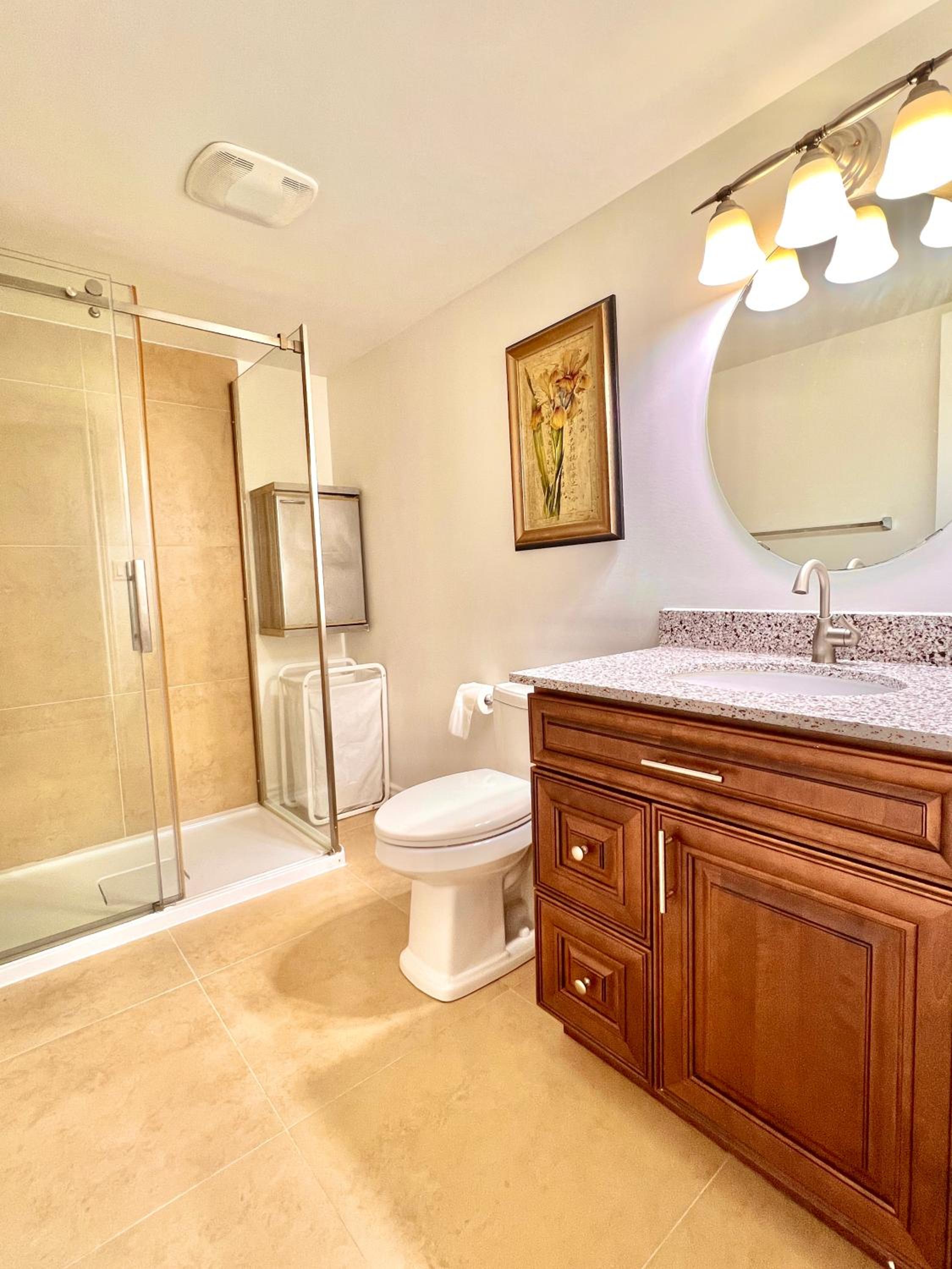 Double Room with Shared Bathroom photo 2