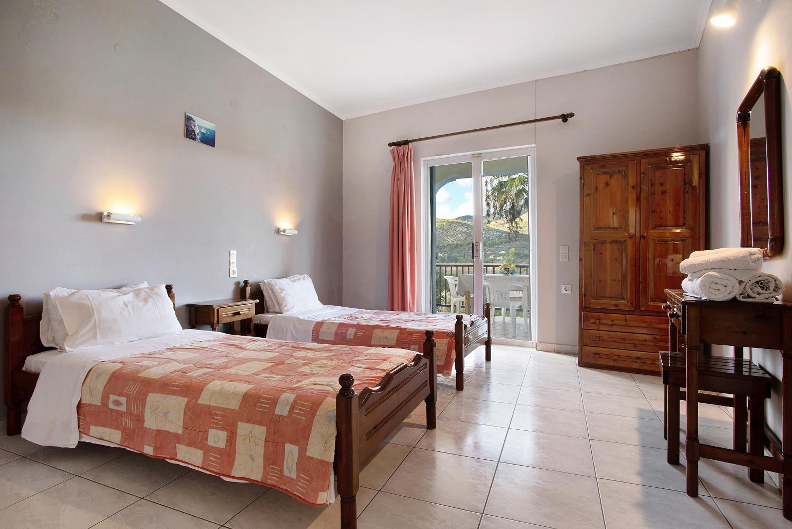 Two-Bedroom Deluxe Apartment with Garden View