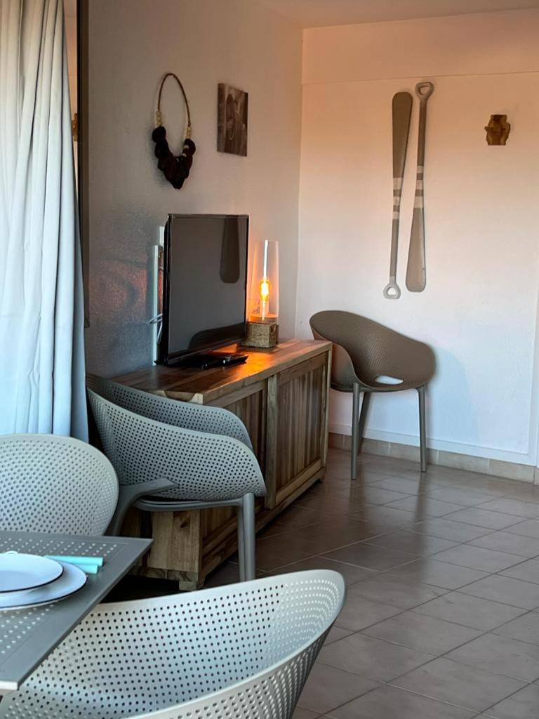 Apartment with Terrace photo 3