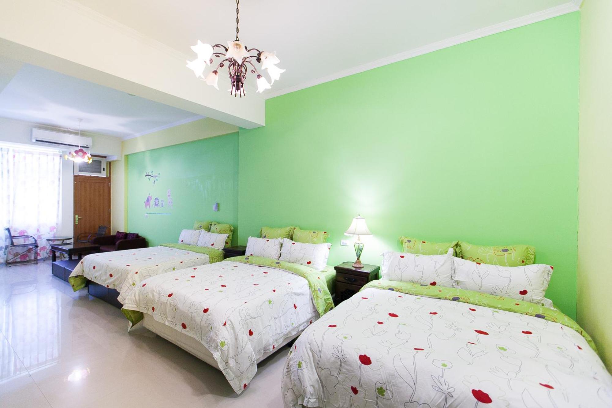 Deluxe Family Suite