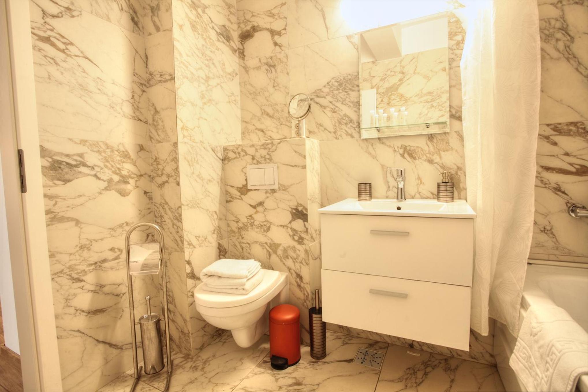 Two-Bedroom Apartment - Photo 17