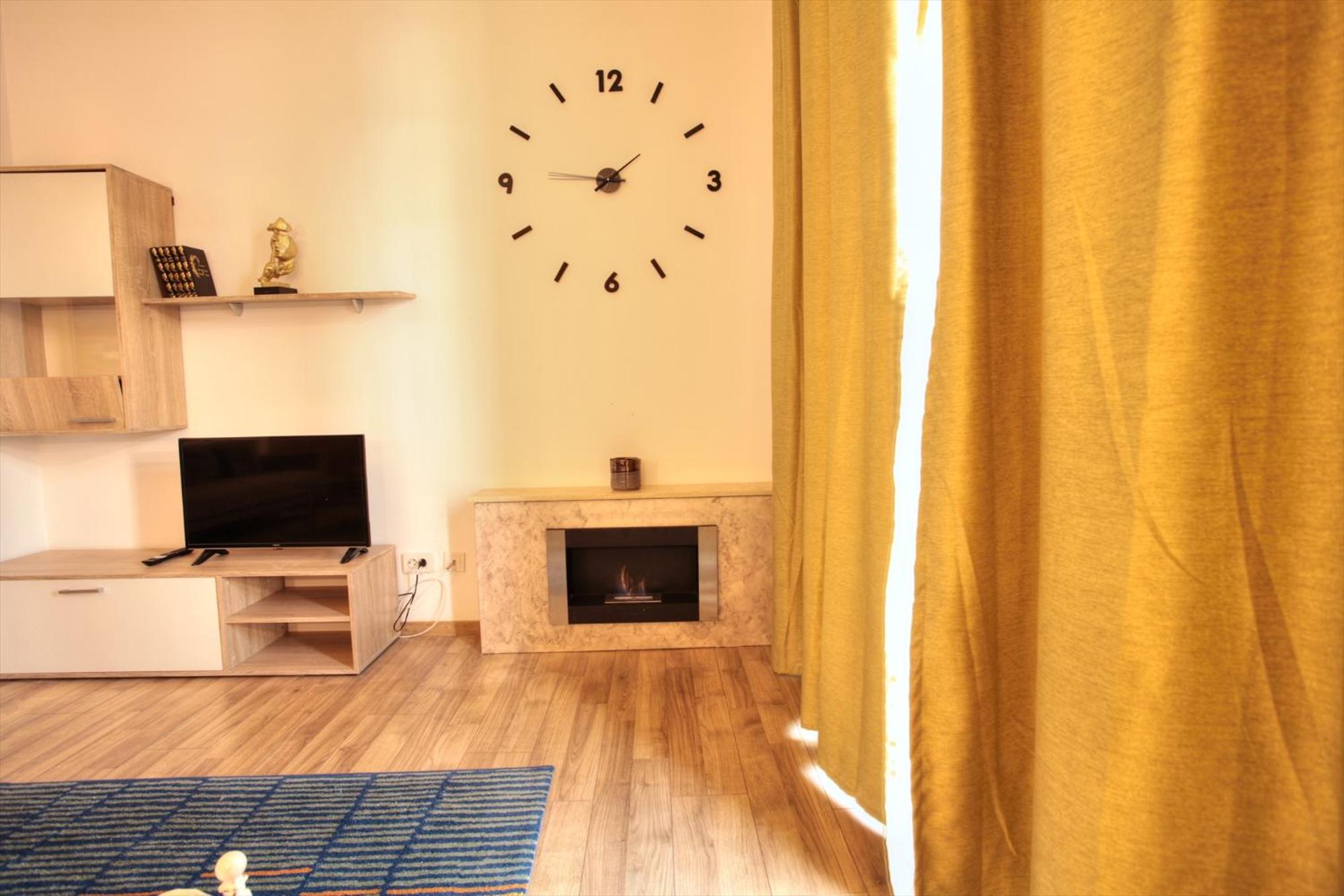 Two-Bedroom Apartment - Photo 18