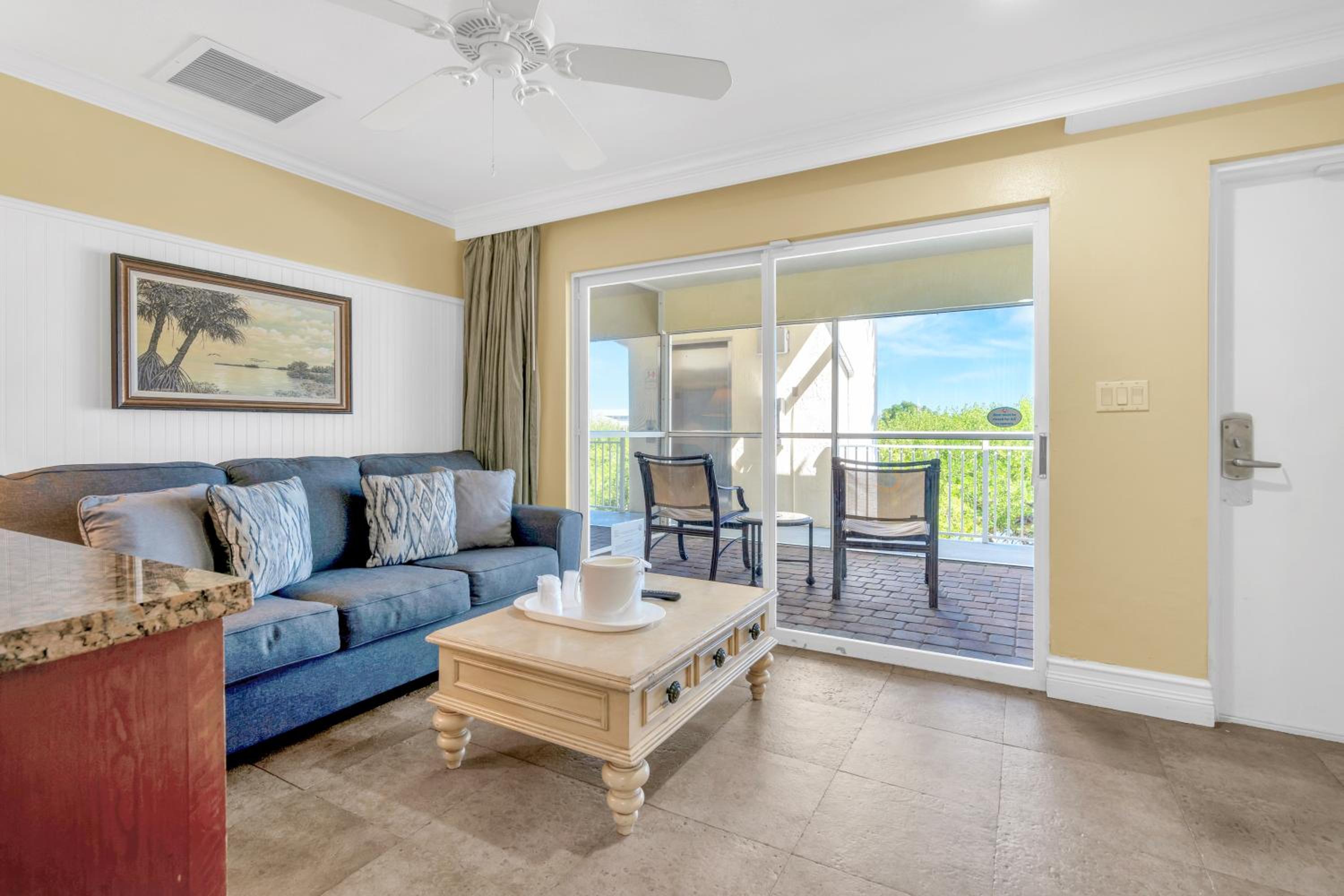 One-Bedroom King Suite with Ocean View - Non-Smoking - Photo 1