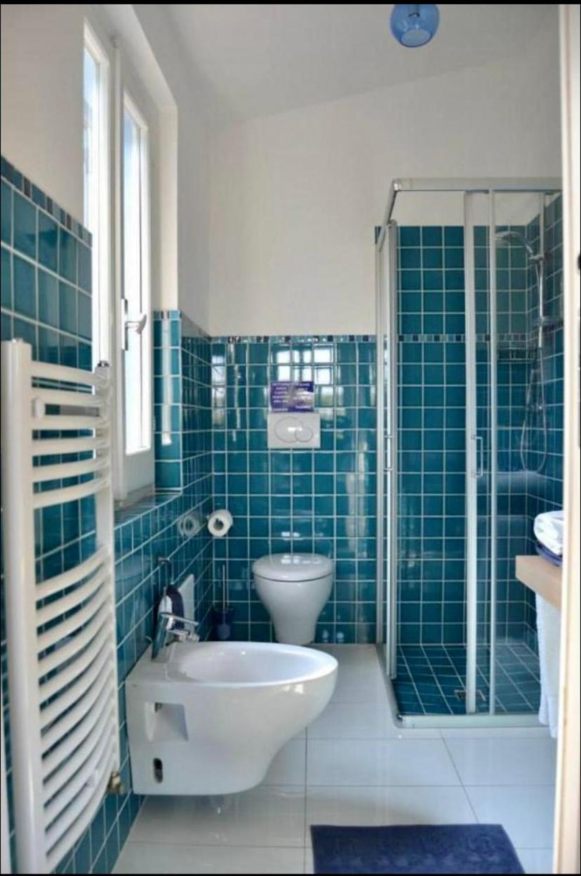 Double or Twin Room with Side Sea View photo 2