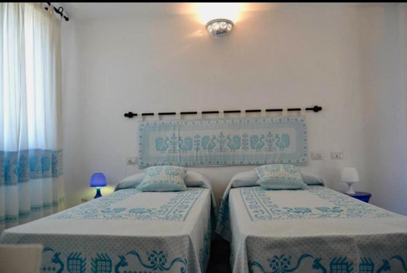 Double or Twin Room with Side Sea View photo 3