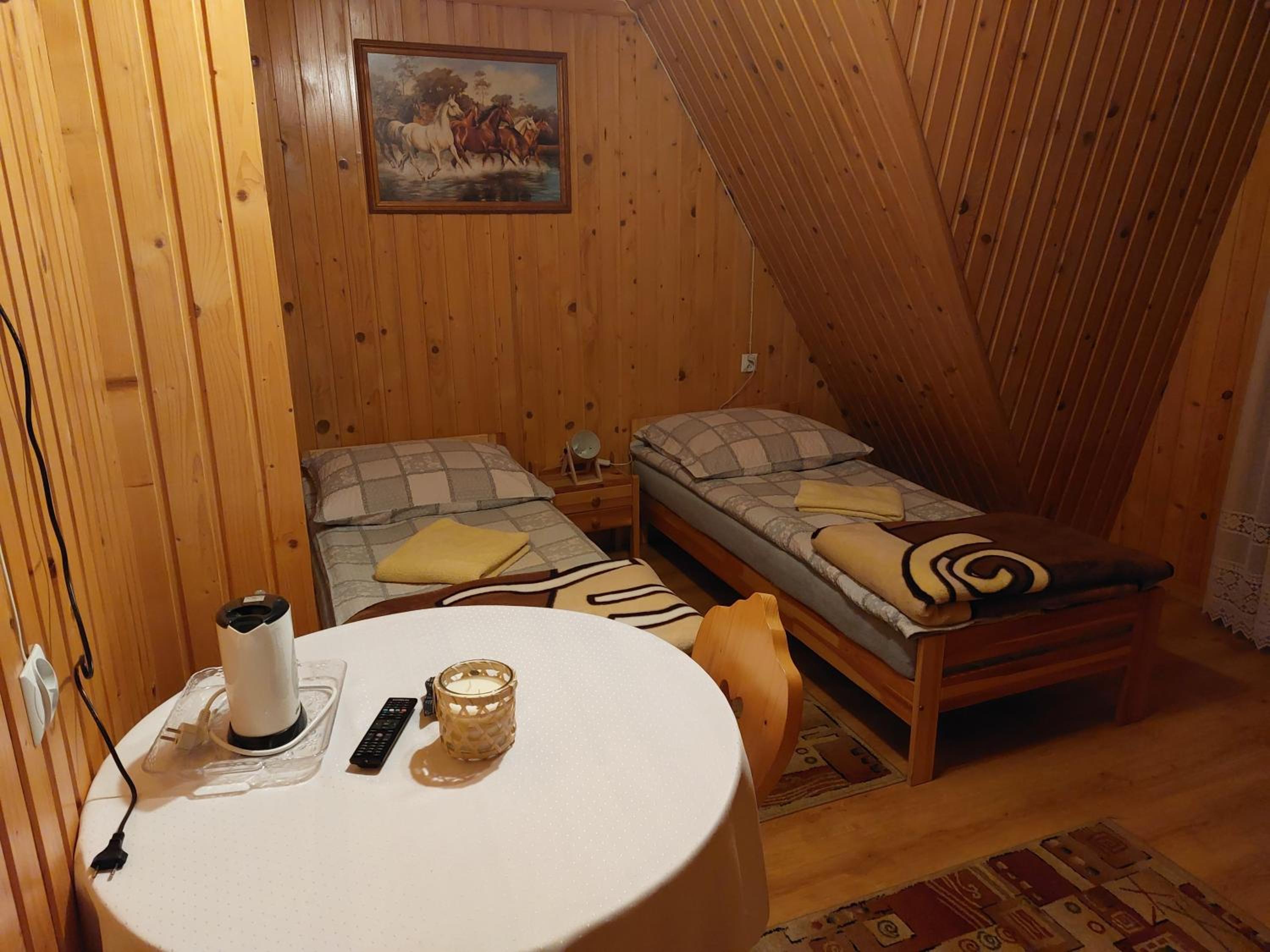 Double Room with Private Bathroom - Photo 1