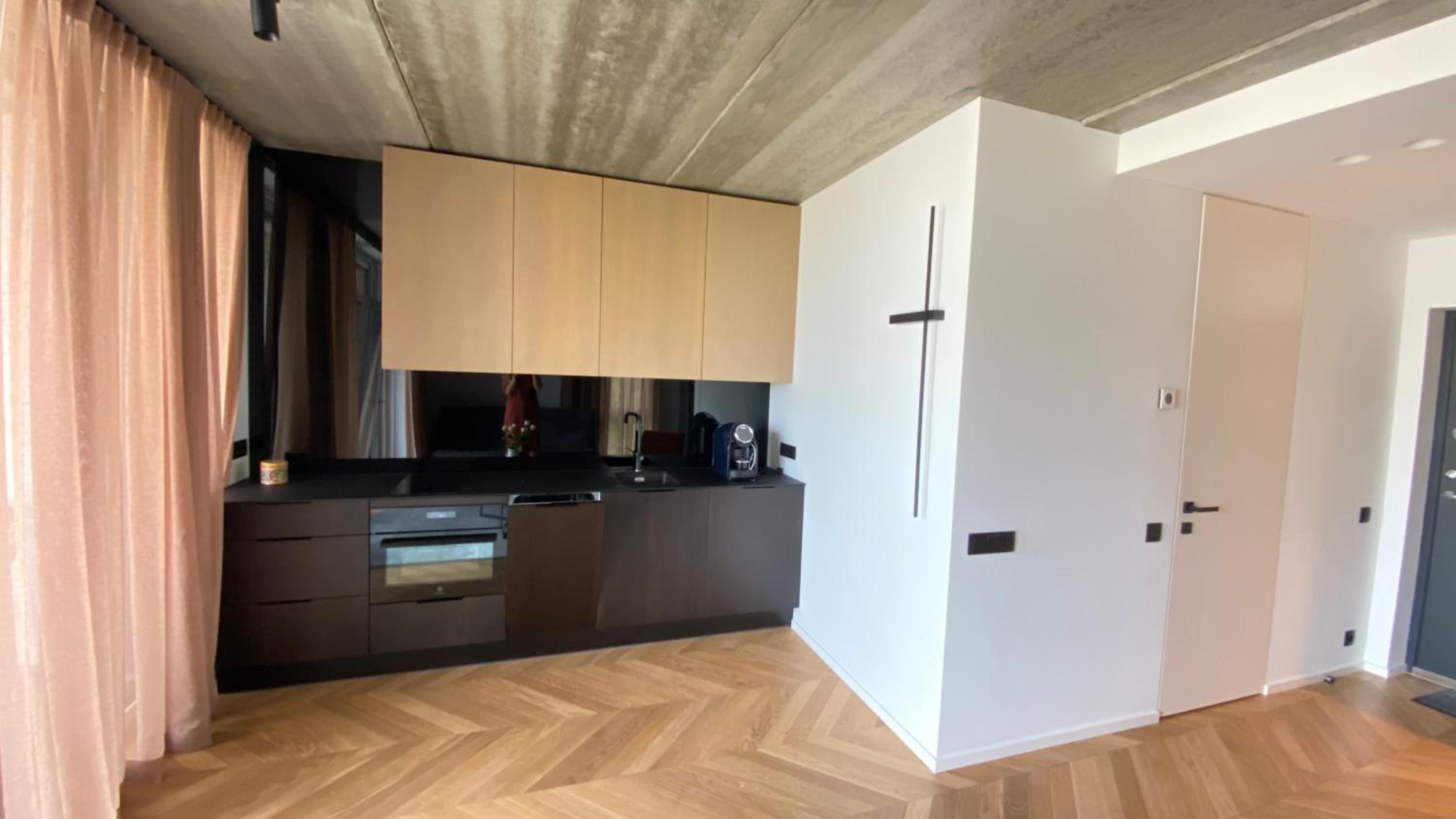 One-Bedroom Apartment - Photo 12