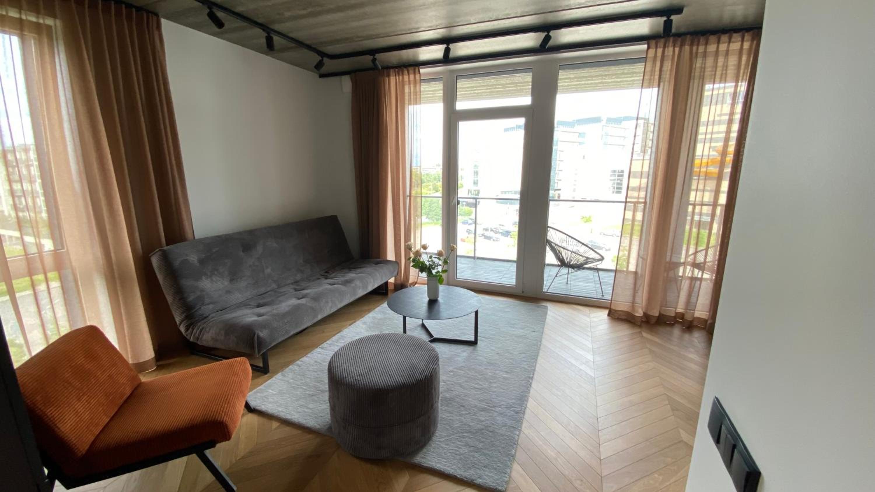 One-Bedroom Apartment - Photo 16