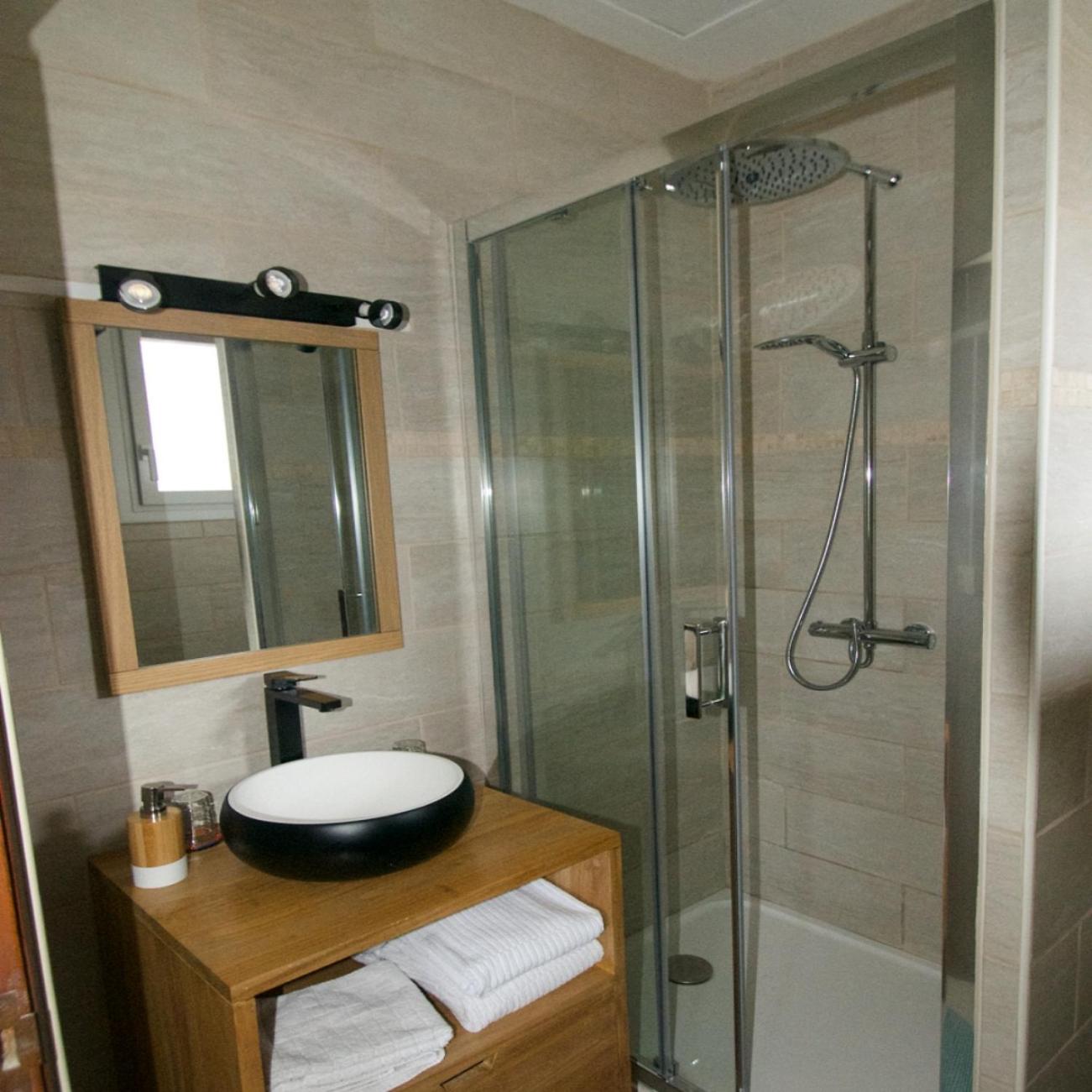 Twin Room with Mountain View photo 1