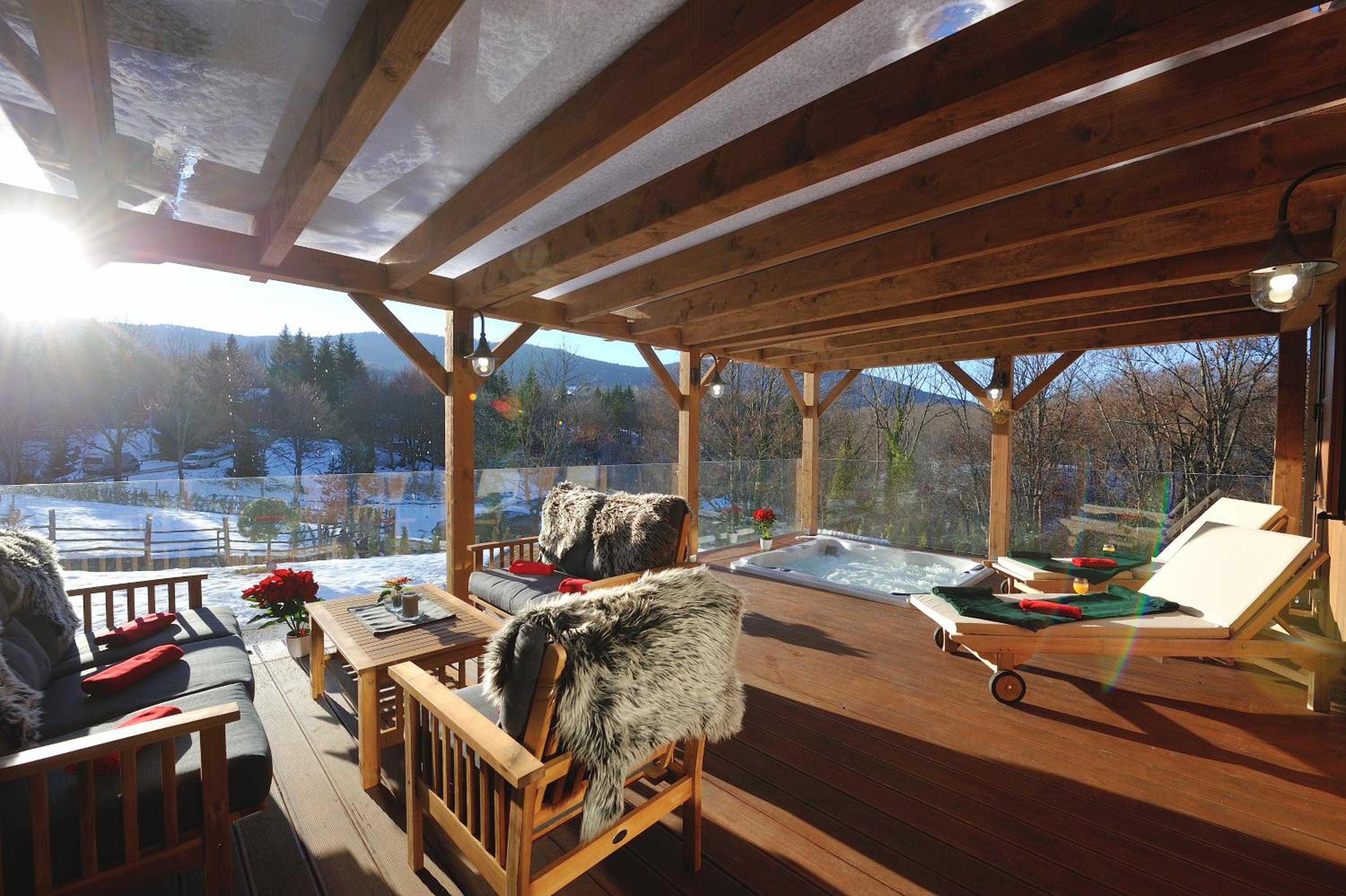 Four-Bedroom House - Photo 6