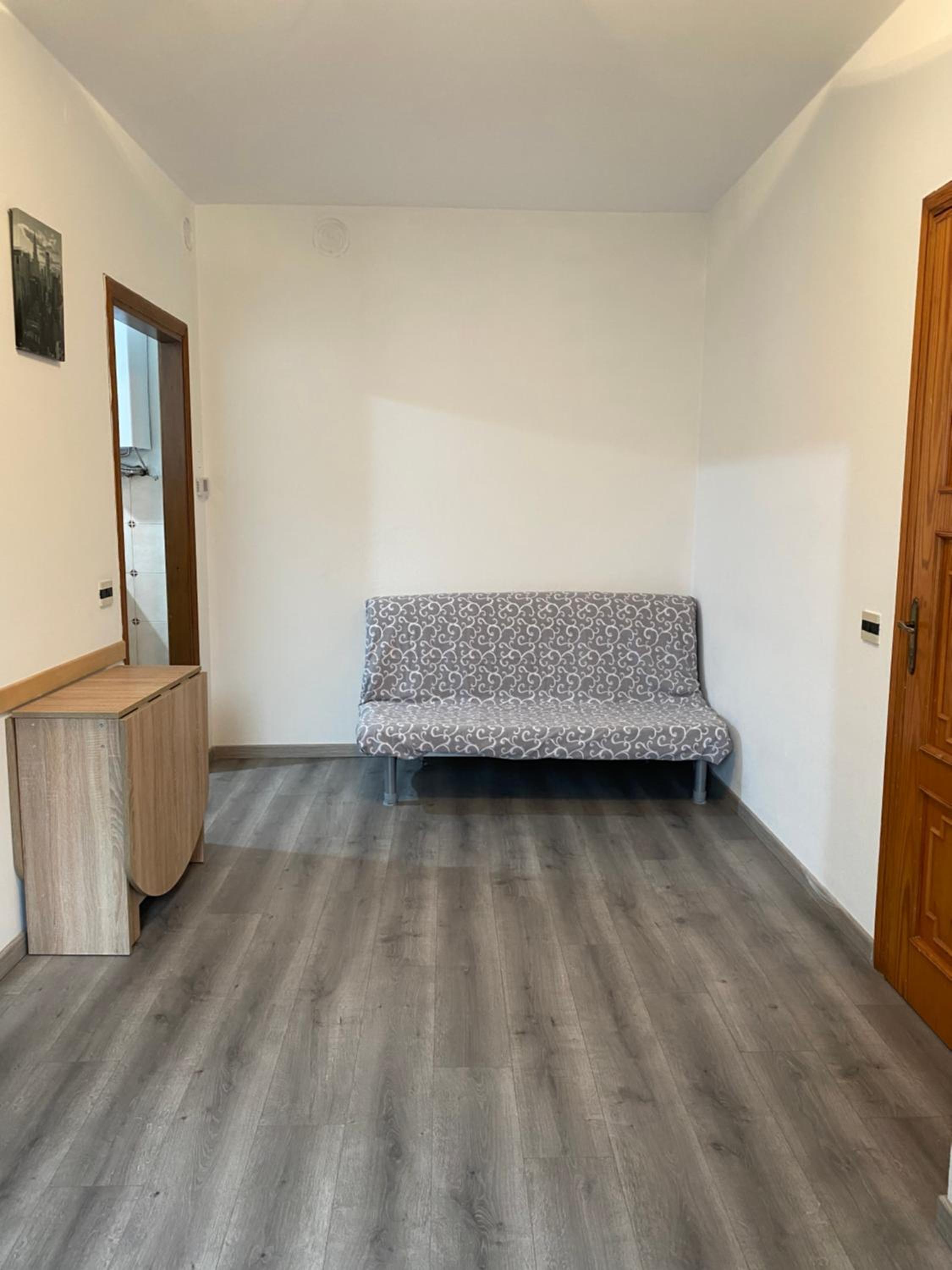 One-Bedroom Apartment - Photo 19