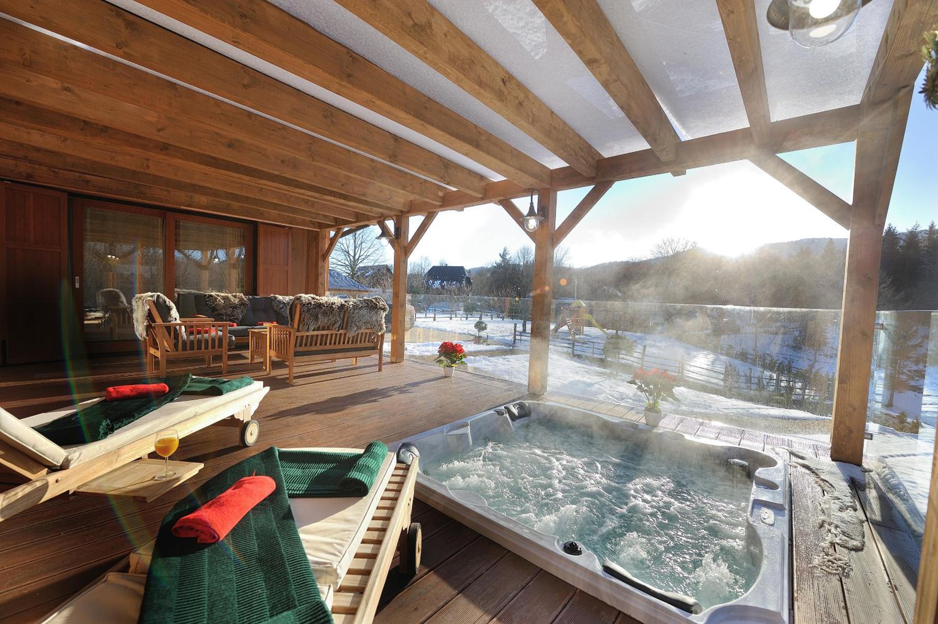 Four-Bedroom House - Photo 25