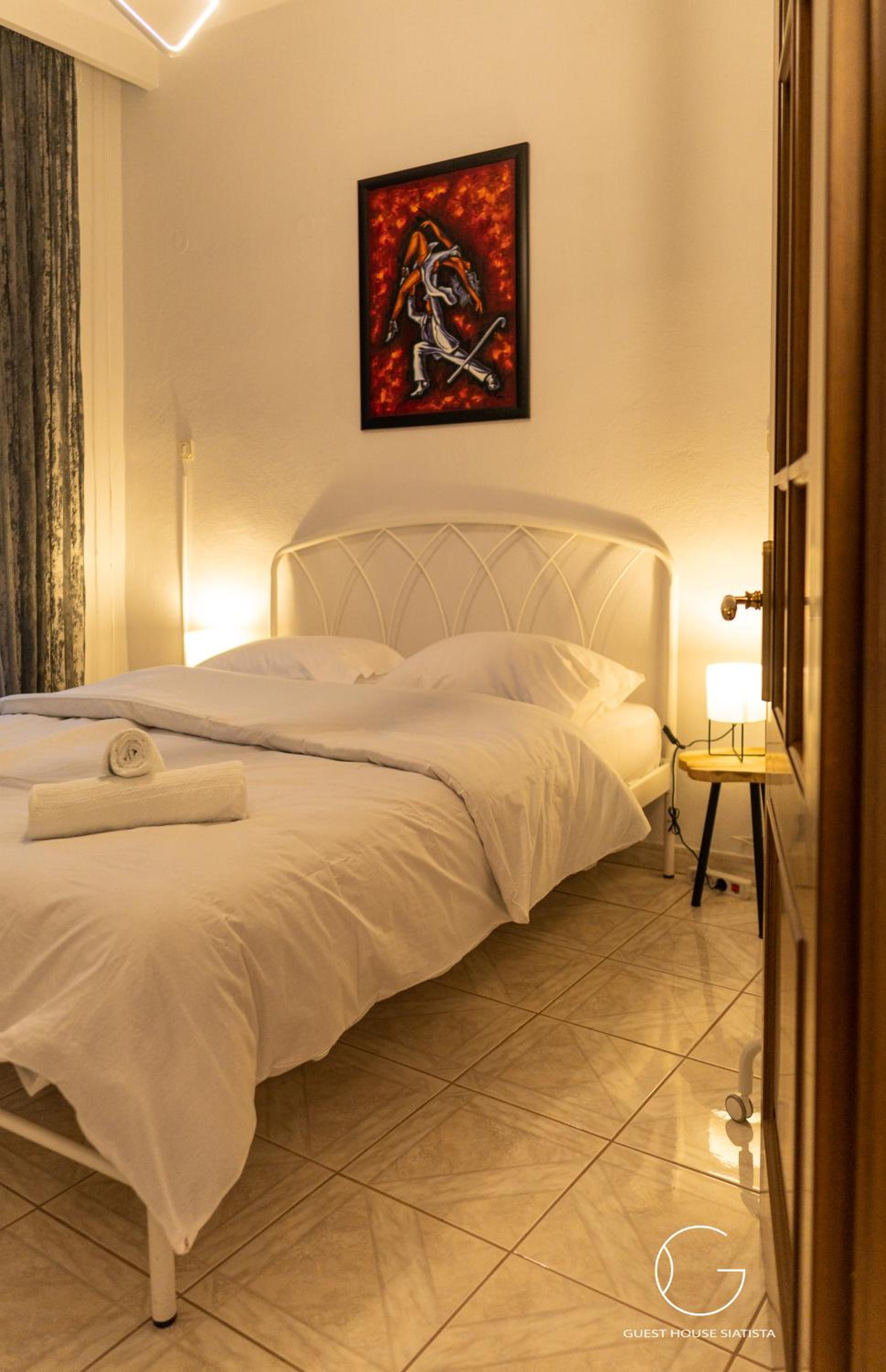 Three-Bedroom House - Photo 12