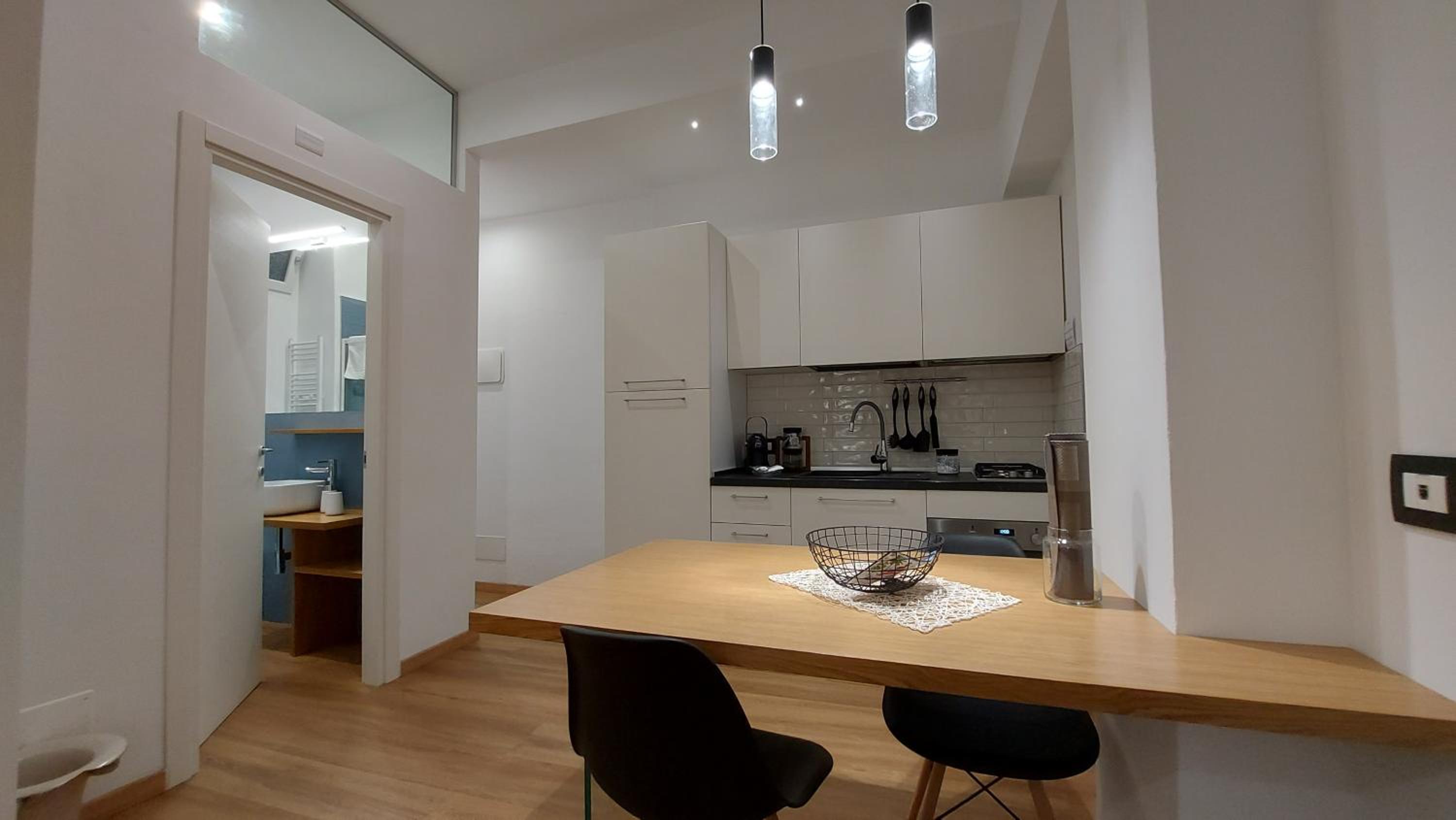 Studio Apartment - Photo 13
