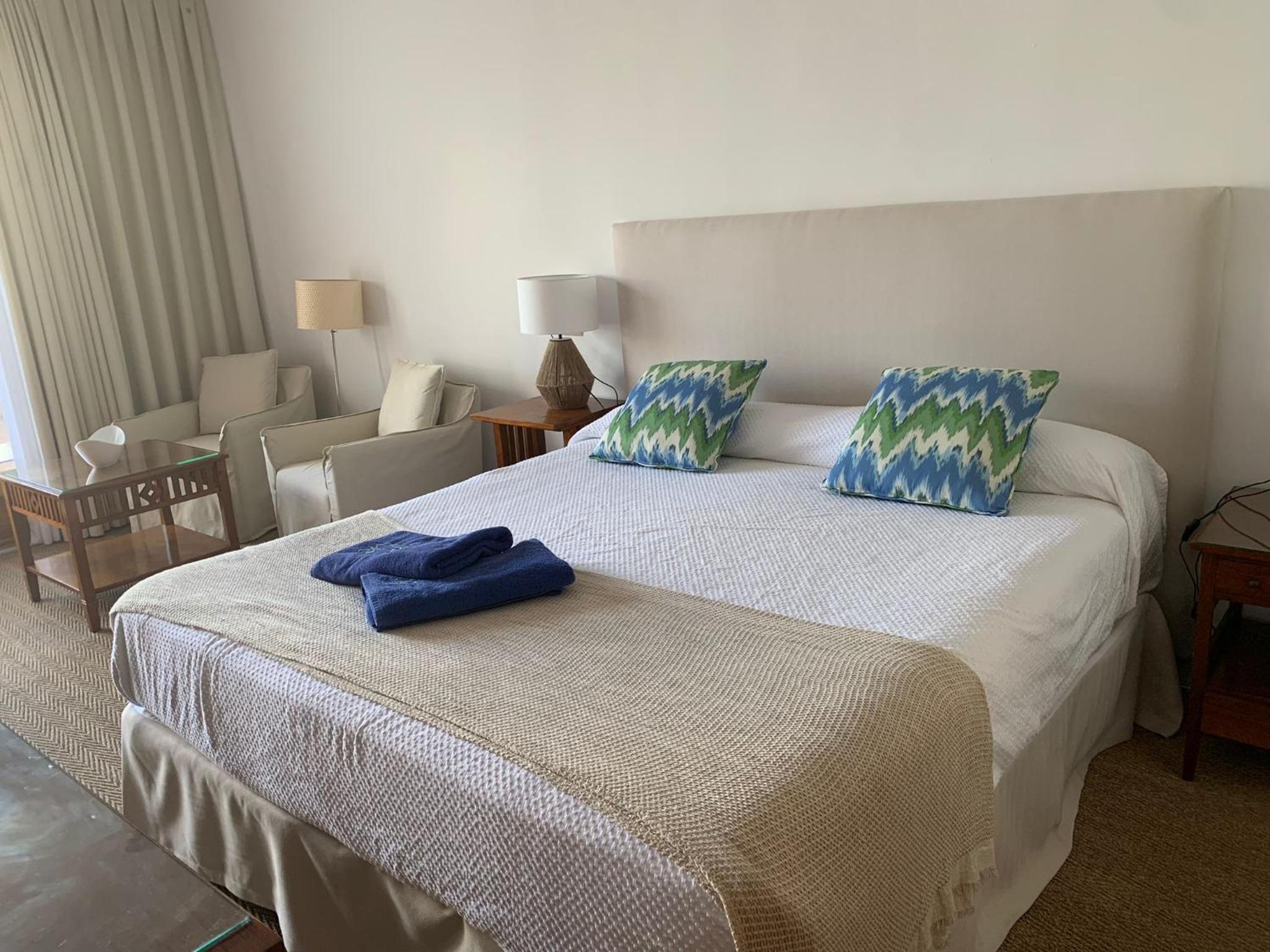 Habitación Doble con Bañera de Hidromasaje.