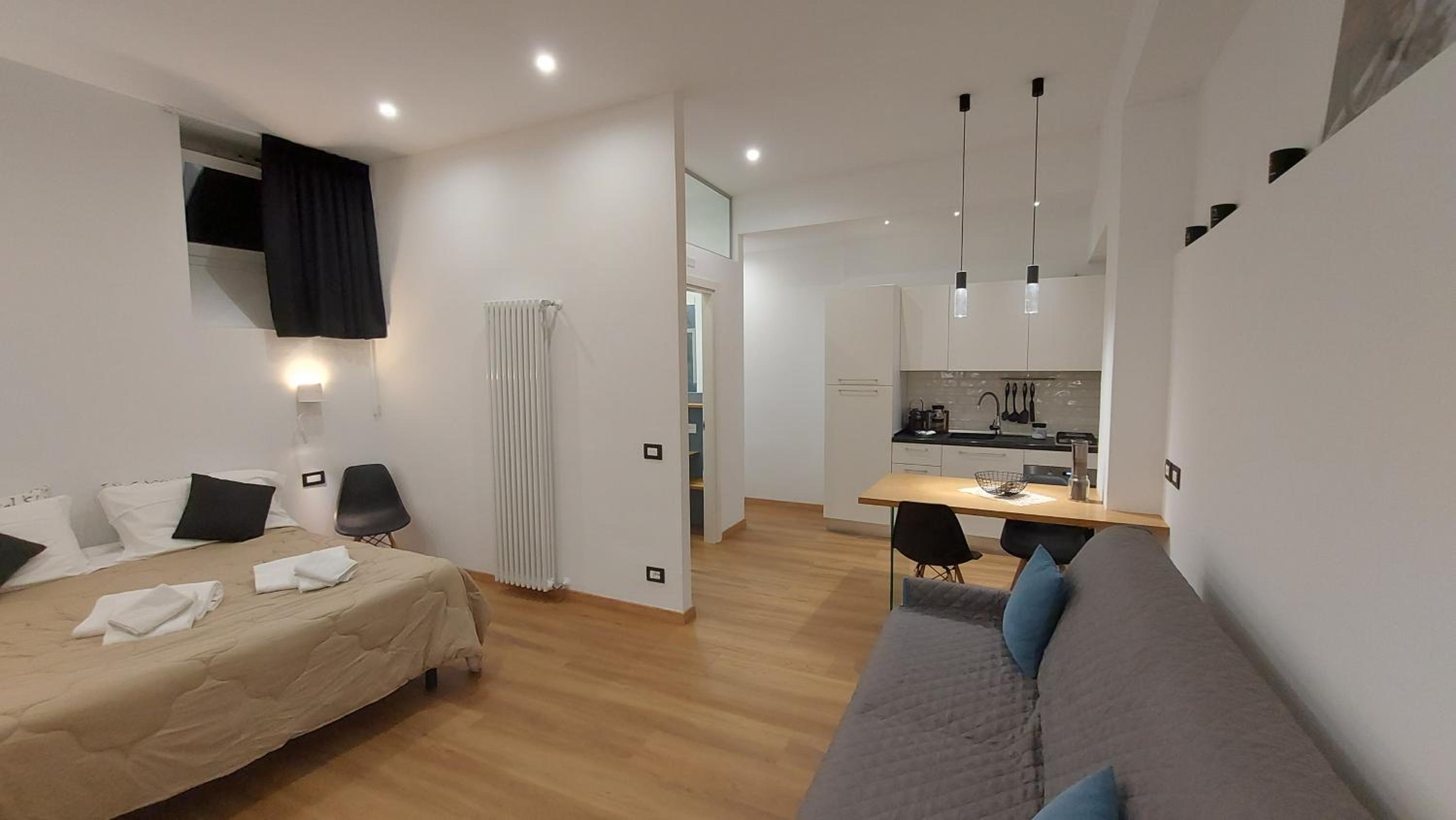 Studio Apartment - Photo 12