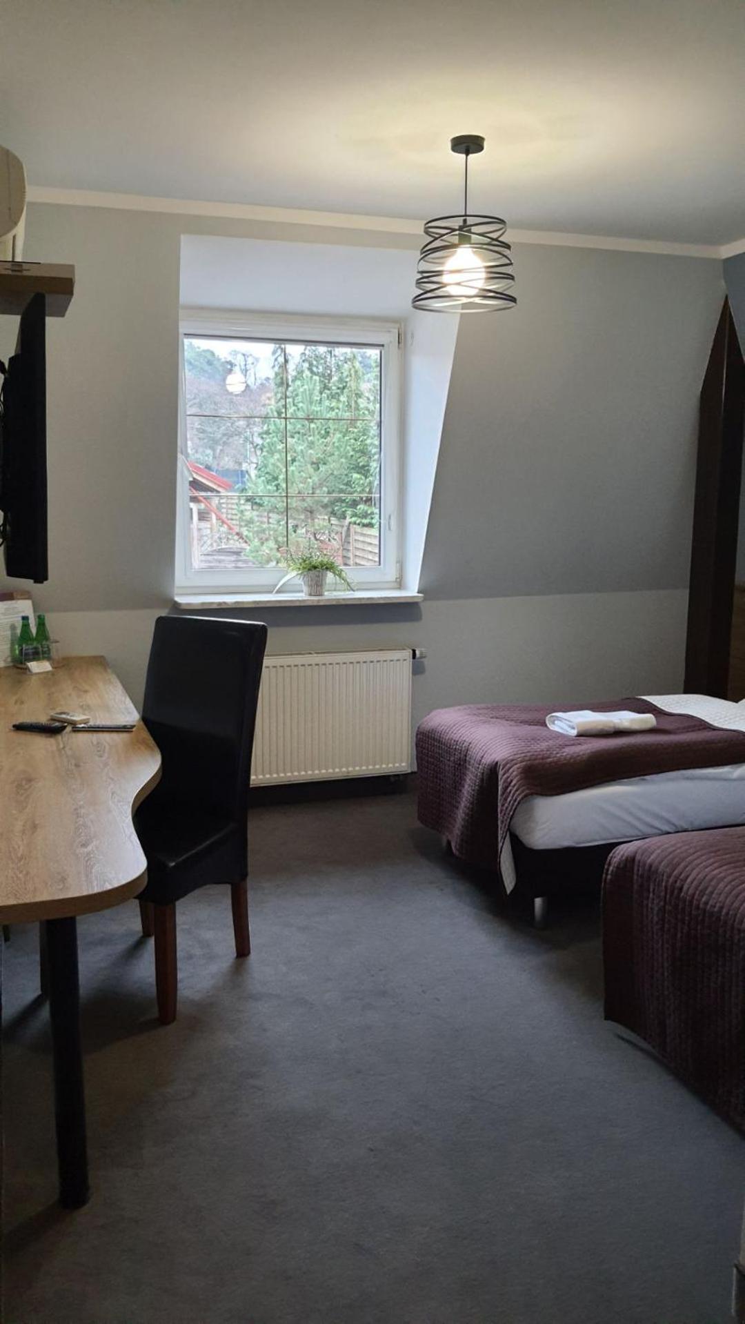 Double or Twin Room - Photo 13
