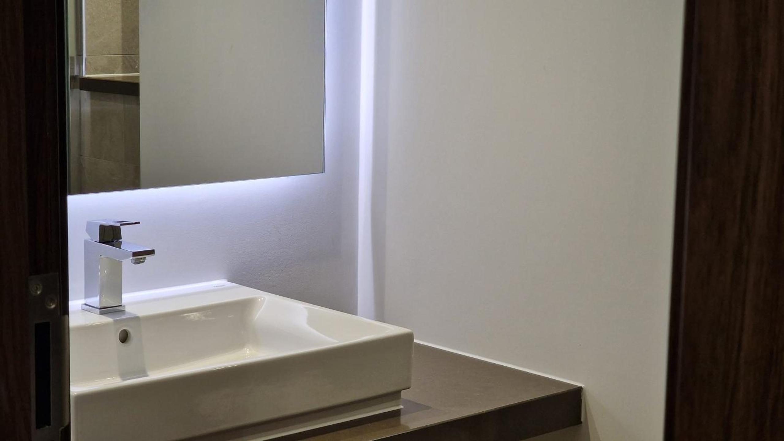 Deluxe Double Room with Extra Bed photo 3