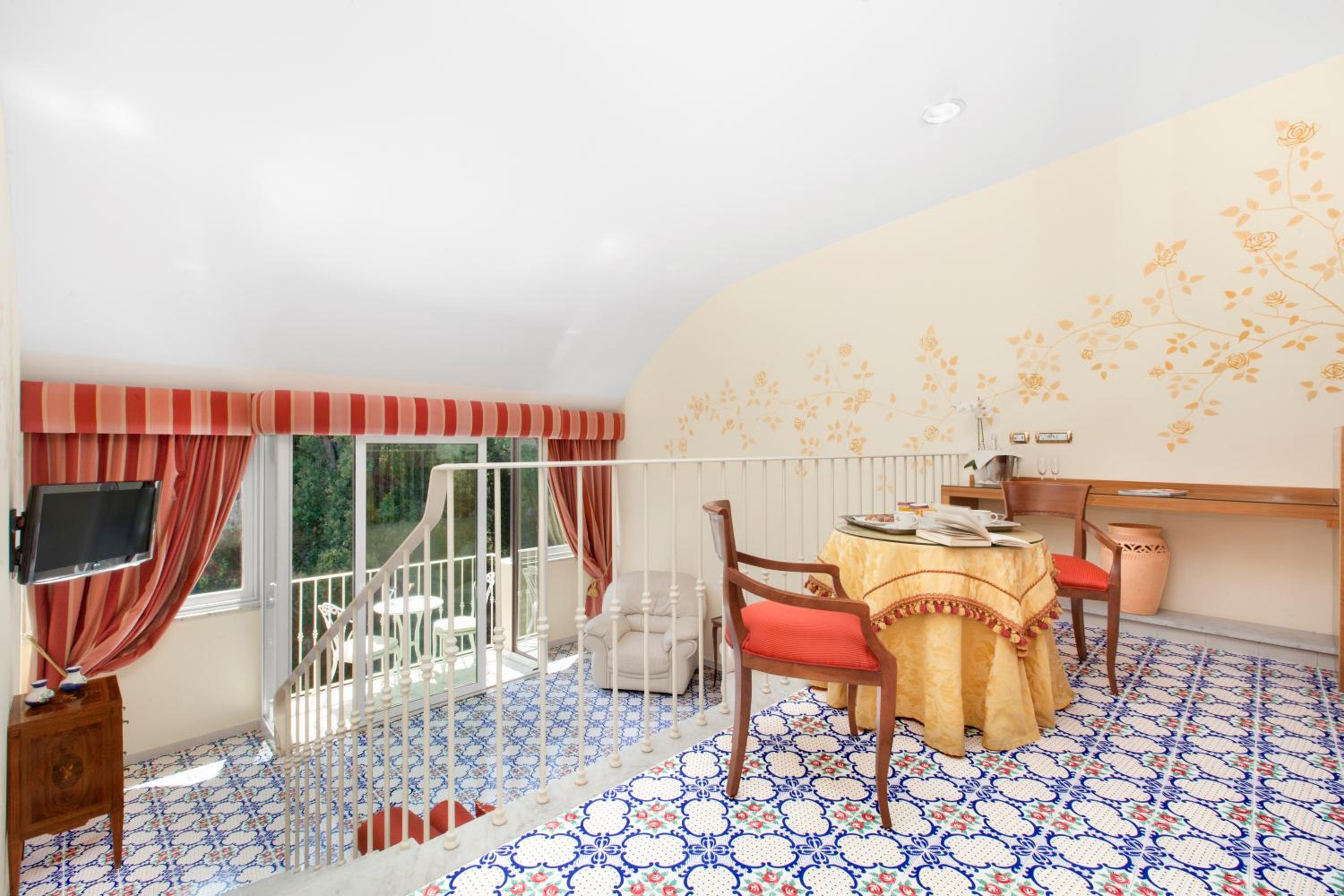 King Suite with Spa Bath thumbnail 5