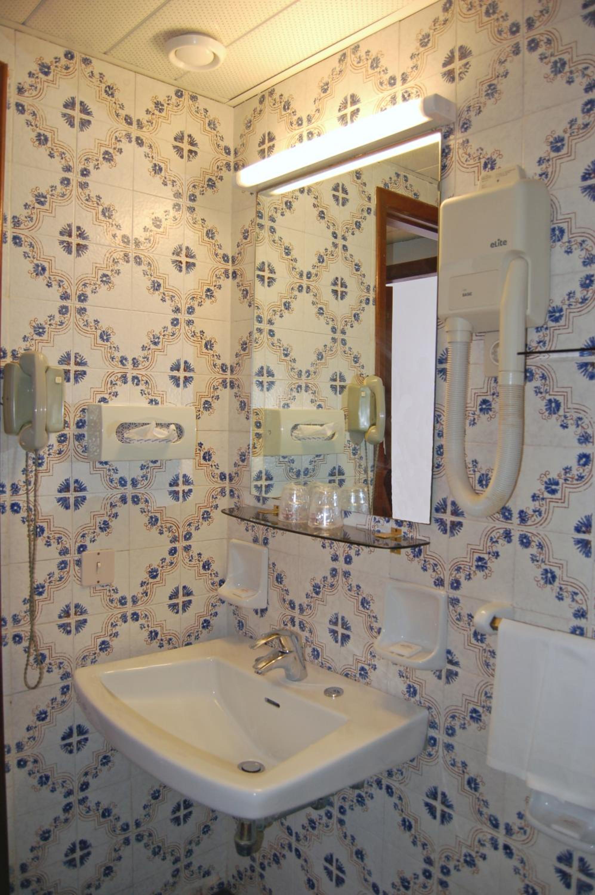 Superior Double or Twin Room with Sea View - Photo 20