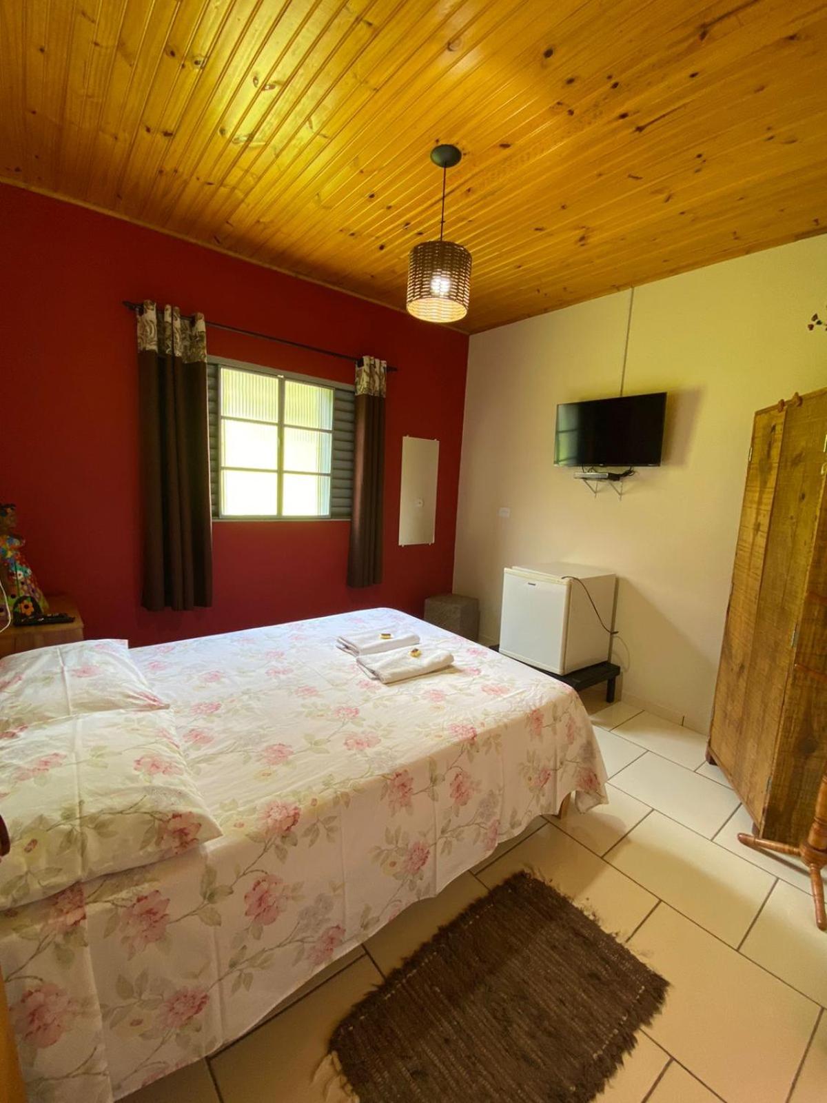 Standard Double Room - Photo 2