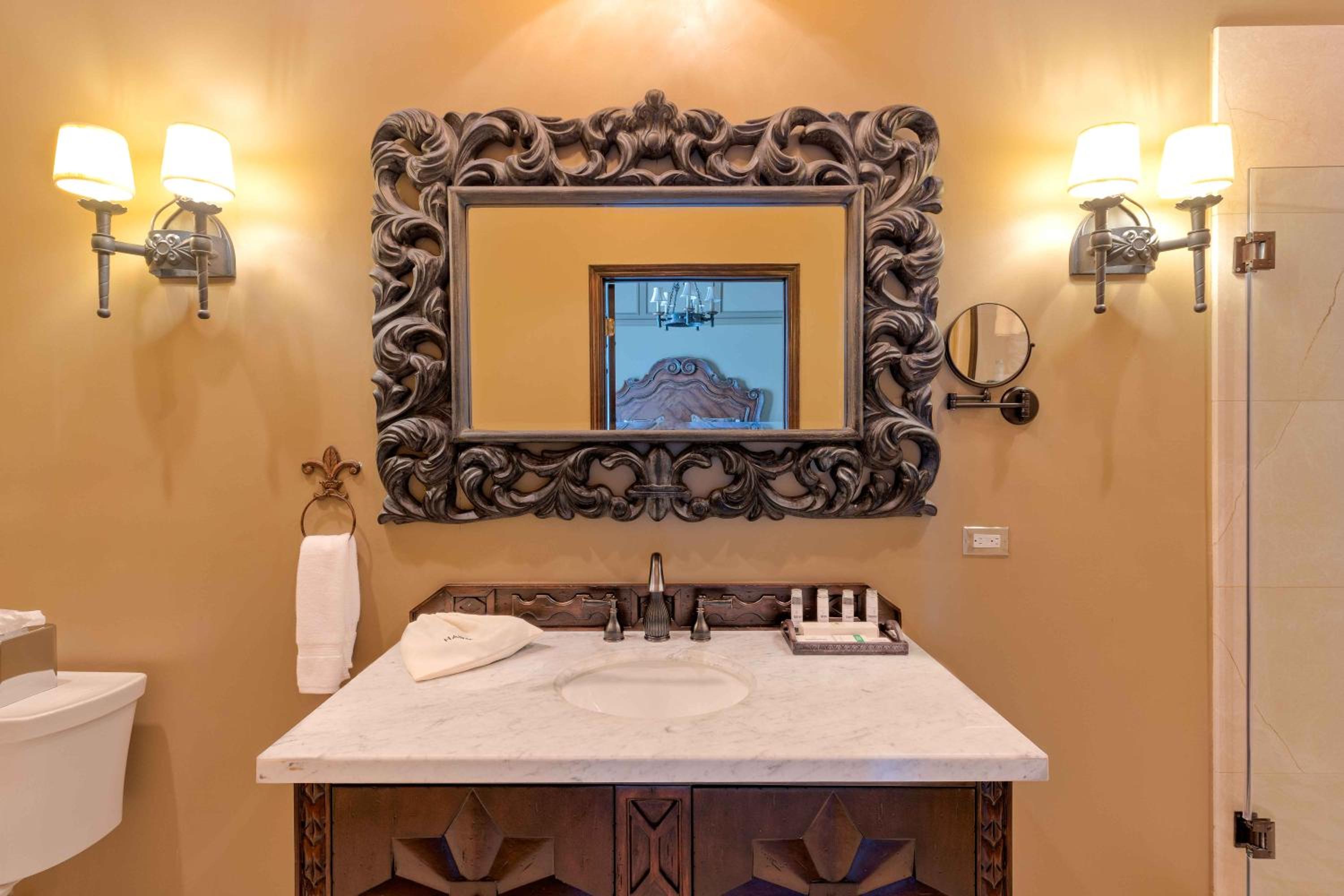 Deluxe Queen Room photo 2