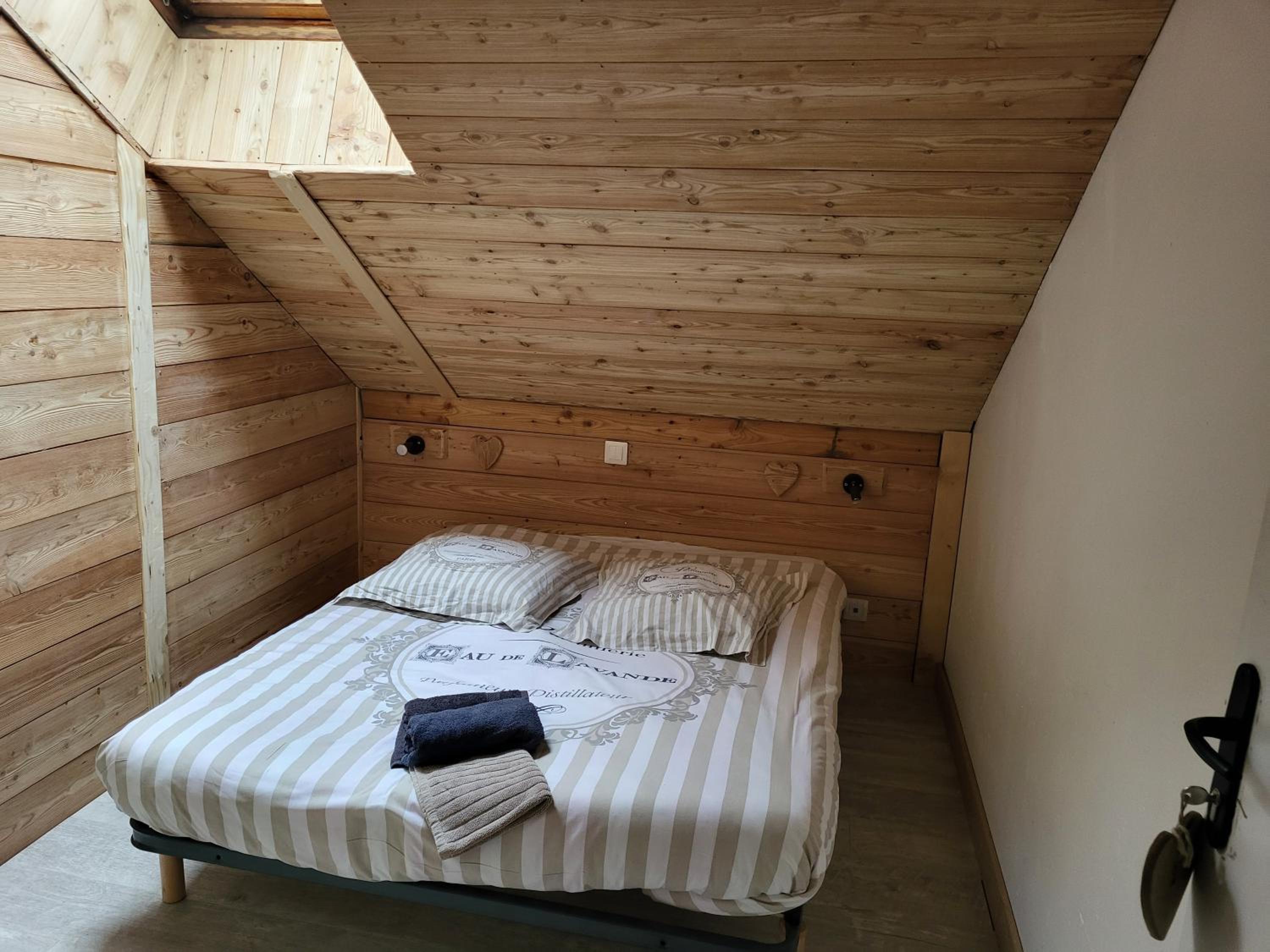 Double Room - Photo 2