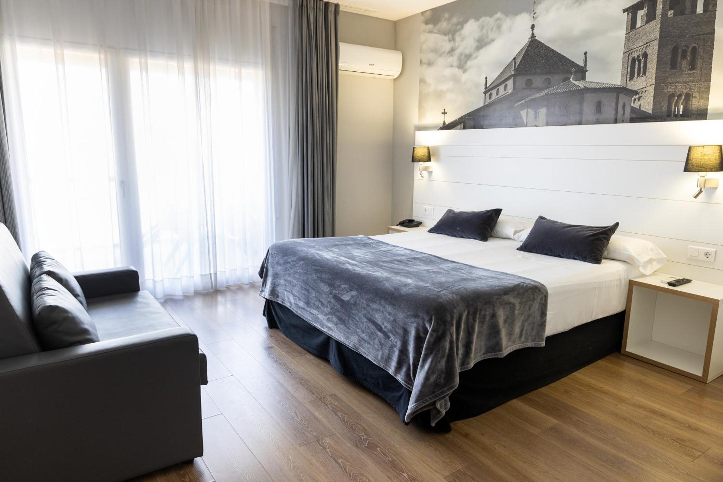 Triple Room - Photo 10